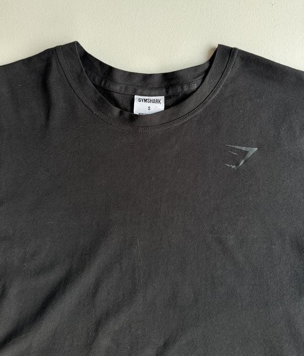 Crest T-Shirt in Black — preloved Gymshark