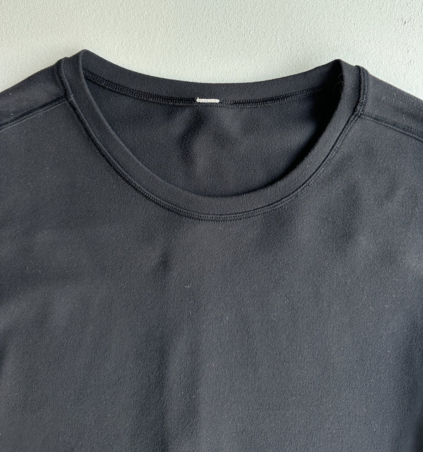 Outrun Long Sleeve in Black — preloved Lululemon