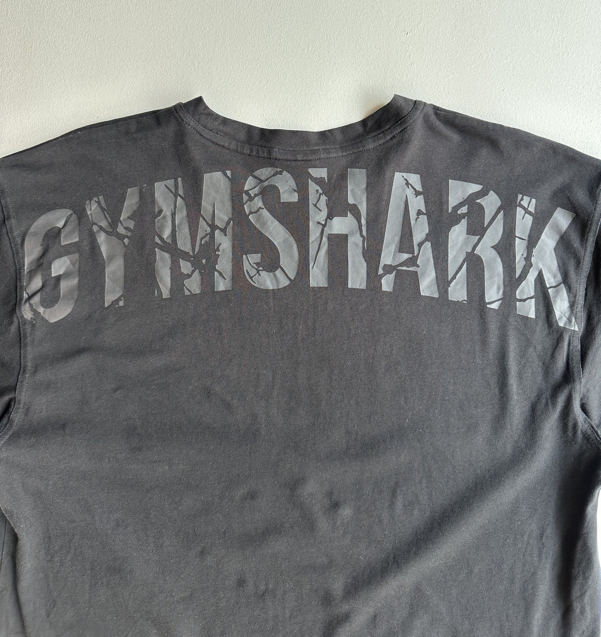 Crest T-Shirt in Black — preloved Gymshark