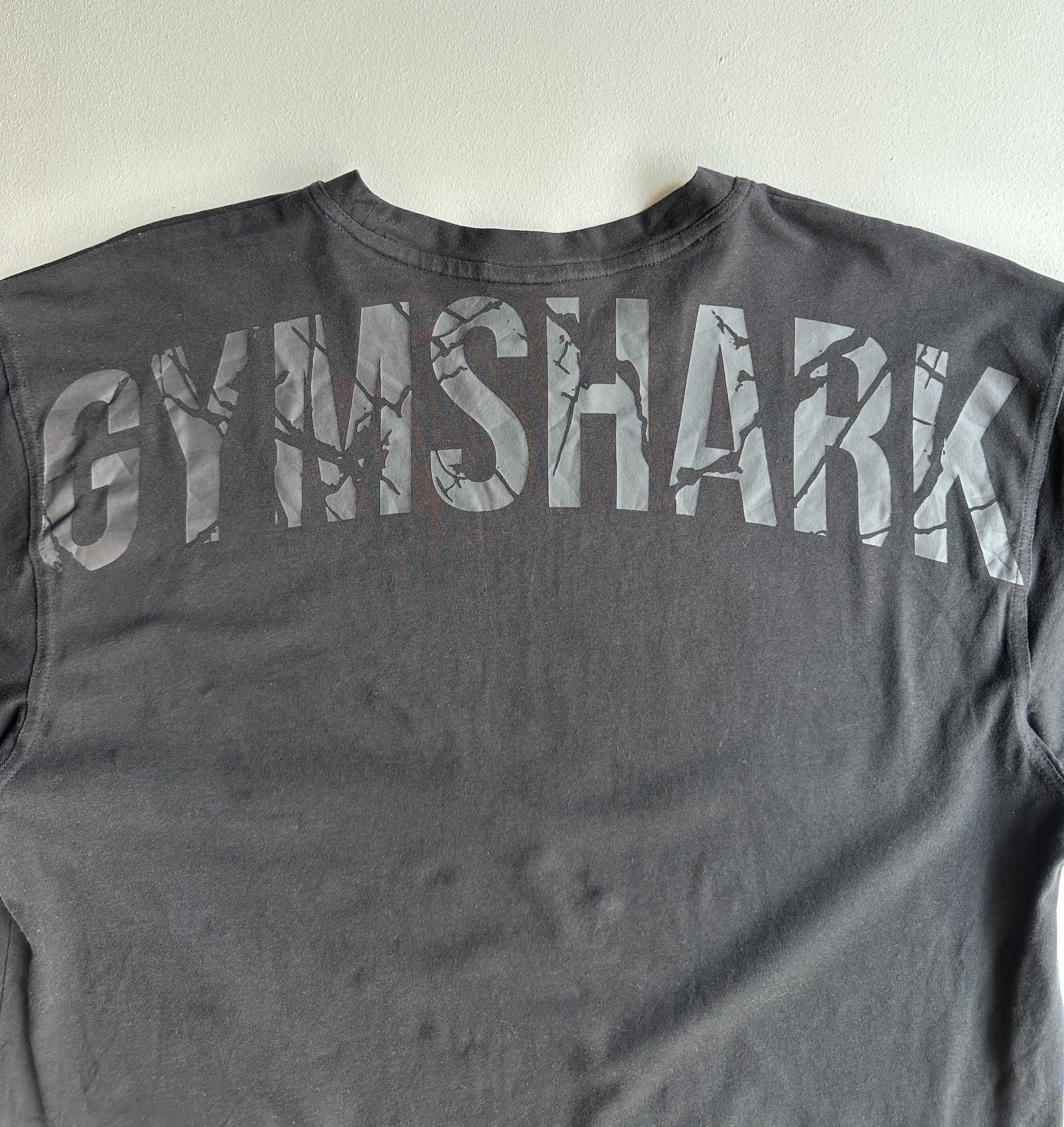 Crest T-Shirt in Black — preloved Gymshark