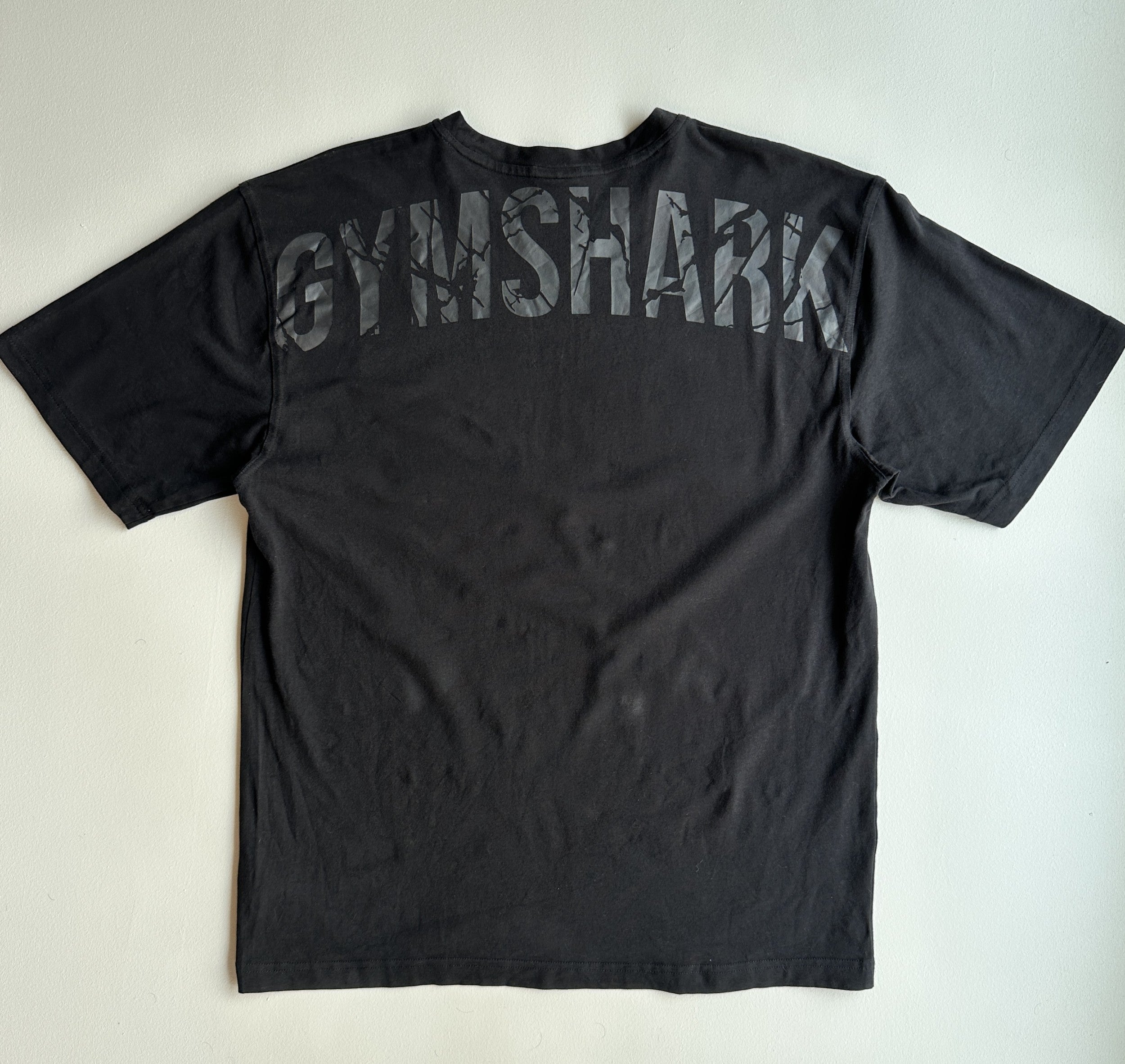 Crest T-Shirt in Black — preloved Gymshark