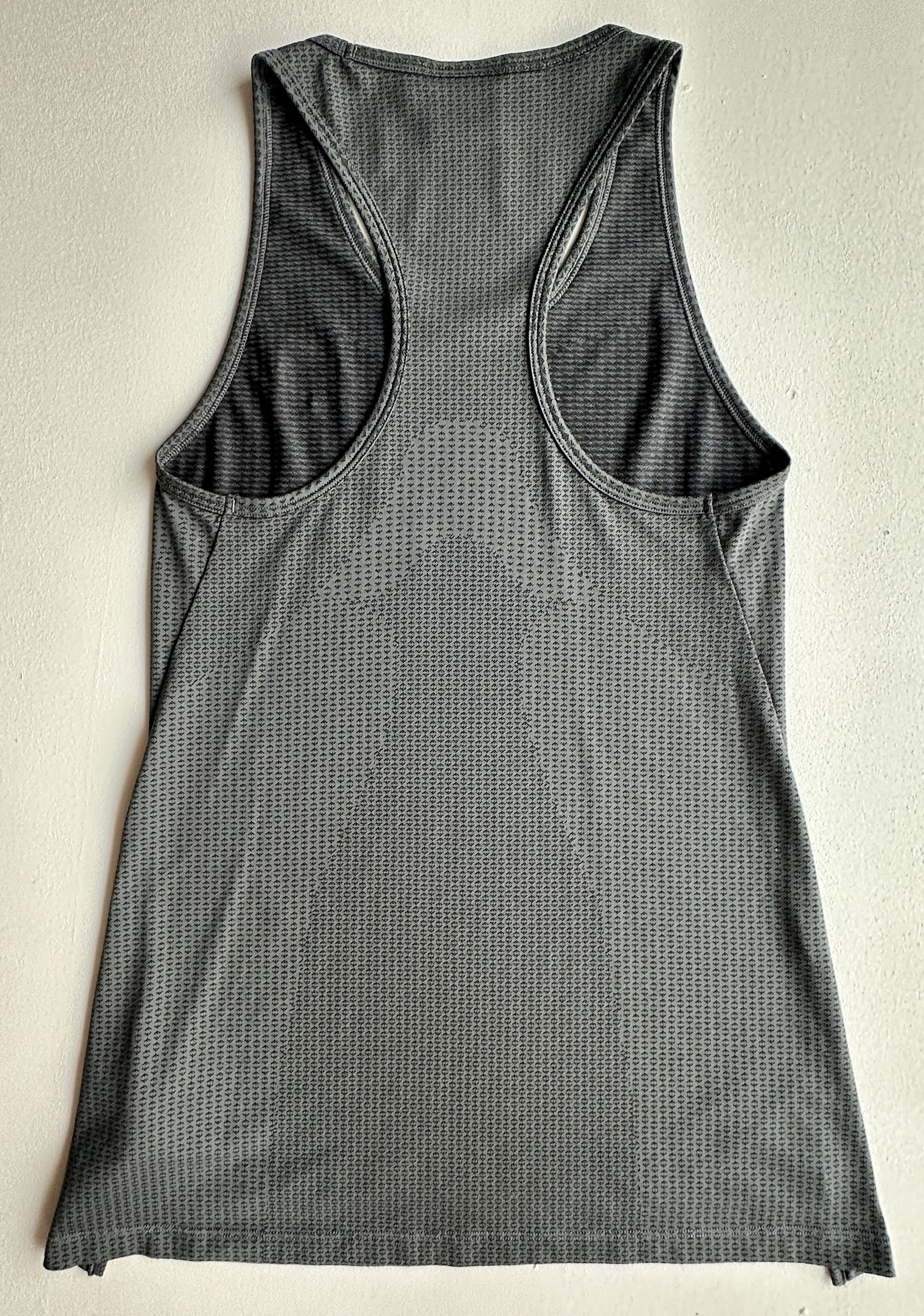 Vital Tank in Grey Marl — preloved Gymshark