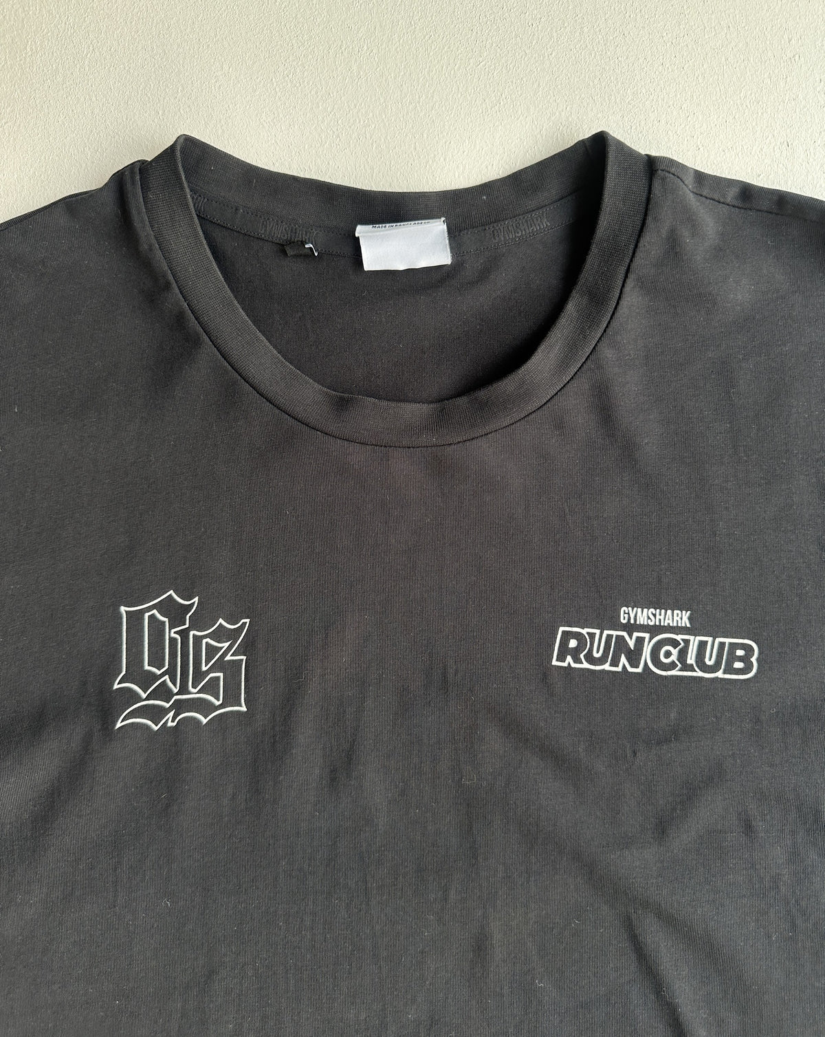 Gymshark Running Graphic T-Shirt in Black — preloved Gymshark