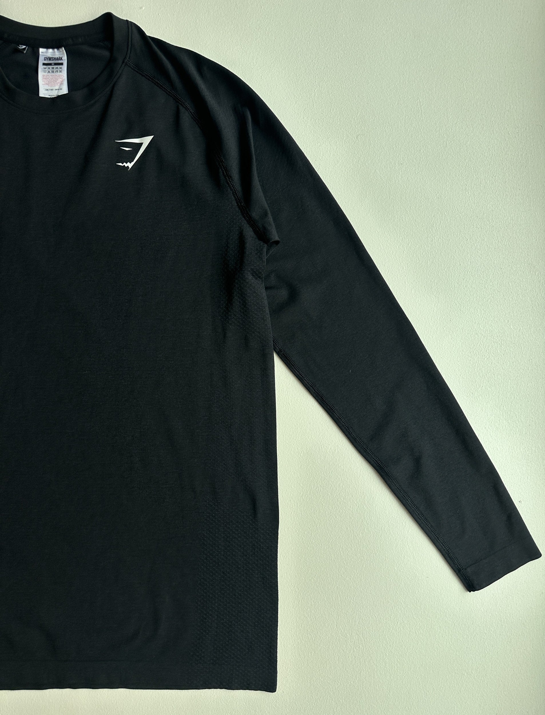 Arrival Long Sleeve T-Shirt in Black — preloved Gymshark