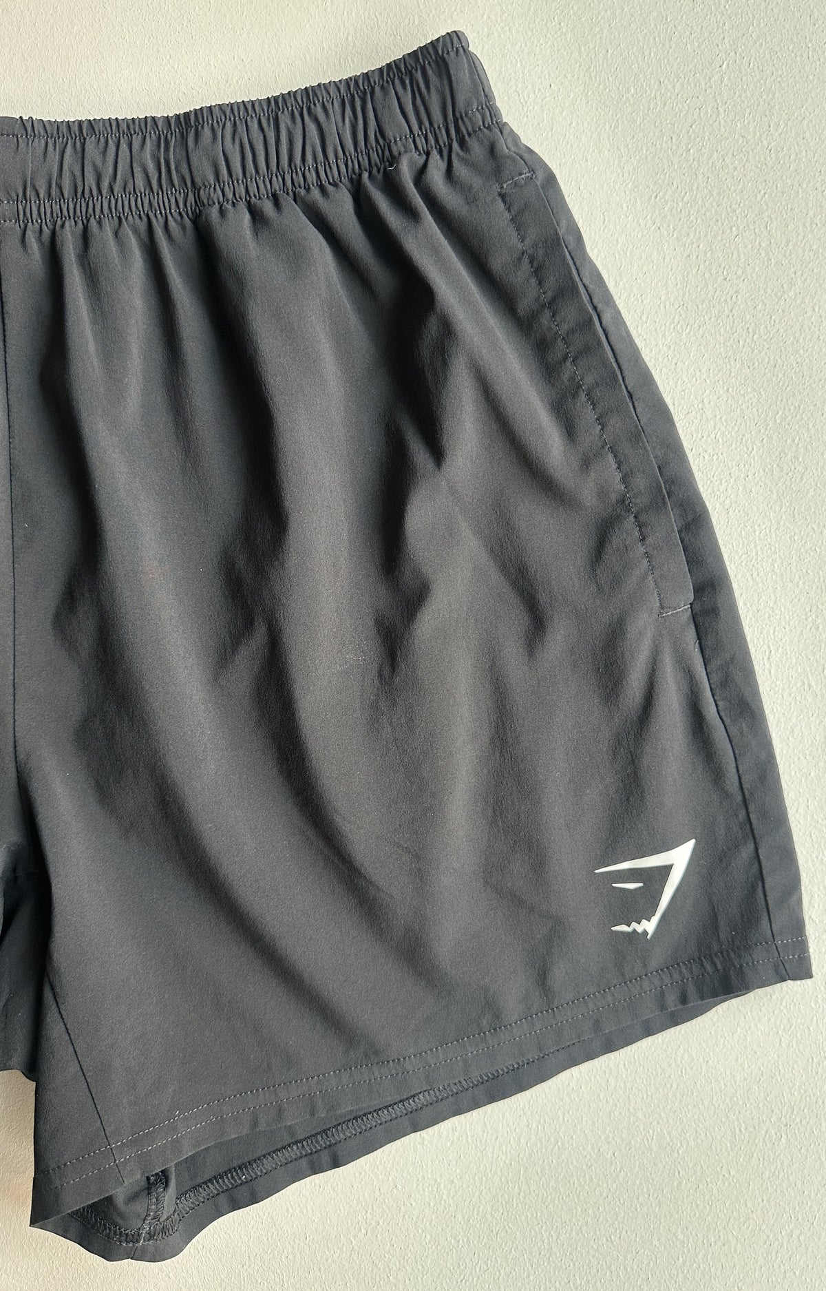 Train 5" Shorts in Black — preloved Gymshark