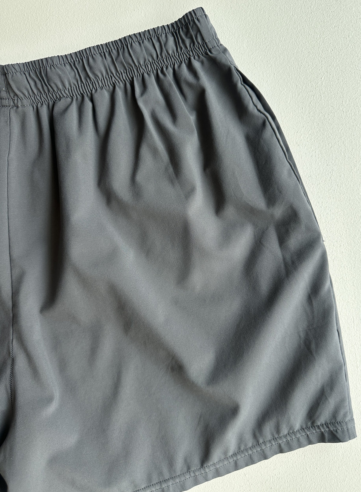 Arrival 5" Shorts in Silhouette Grey — preloved Gymshark
