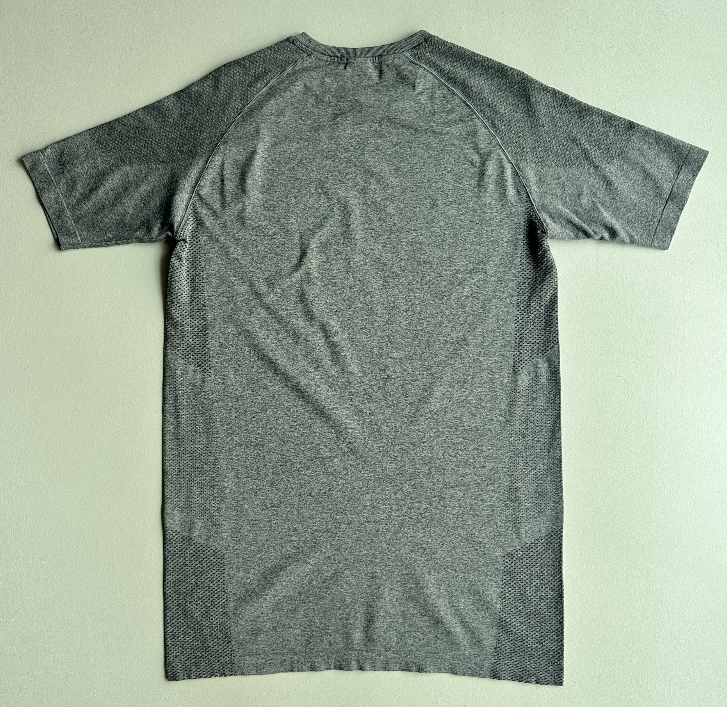 Vital Seamless T-Shirt in Smoke Grey — preloved Gymshark