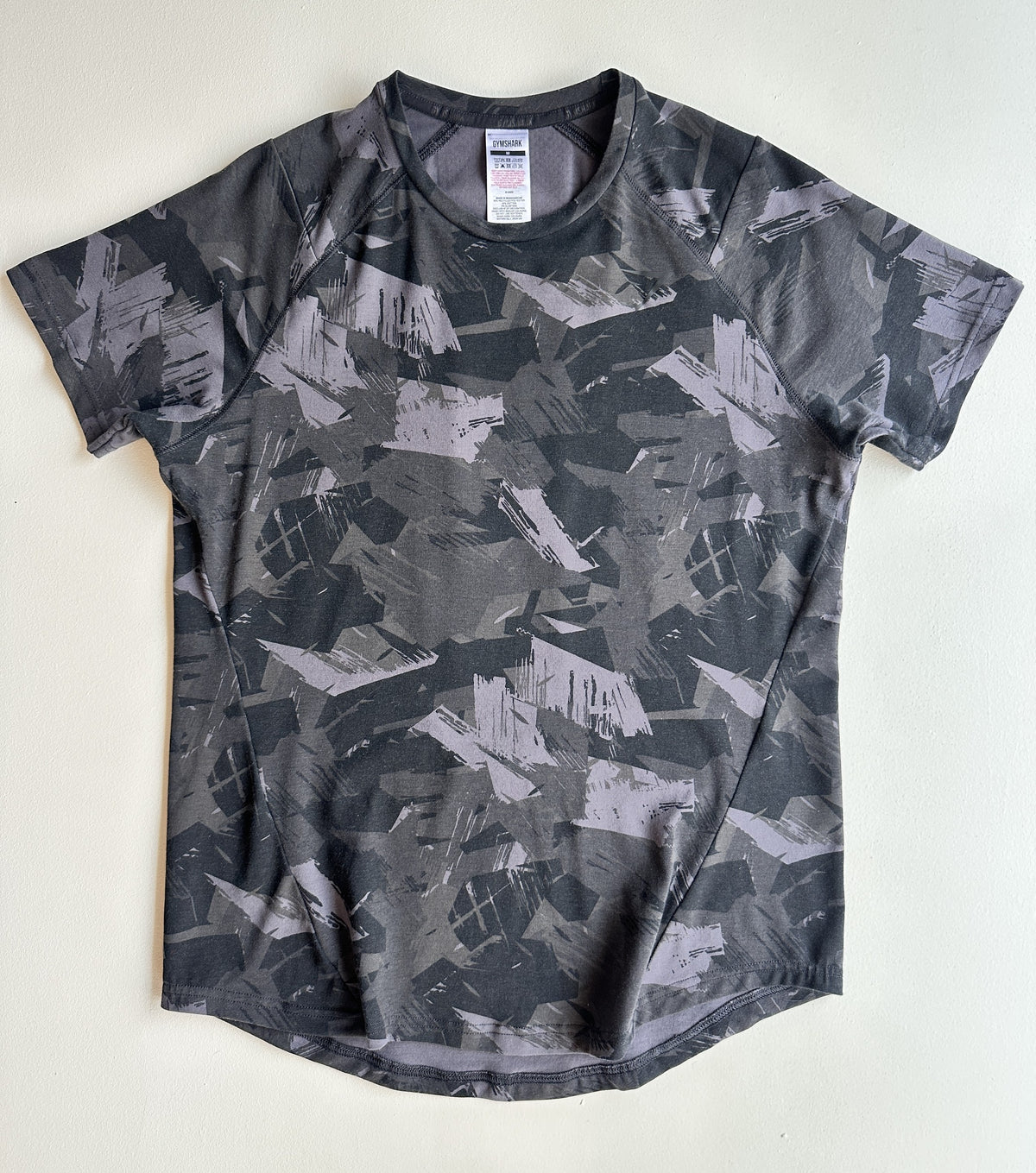 IT-Shirt in Grey Print — preloved Gymshark