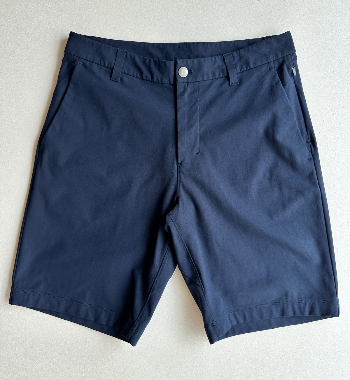 Commission Shorts in Trim Navy — preloved Lululemon