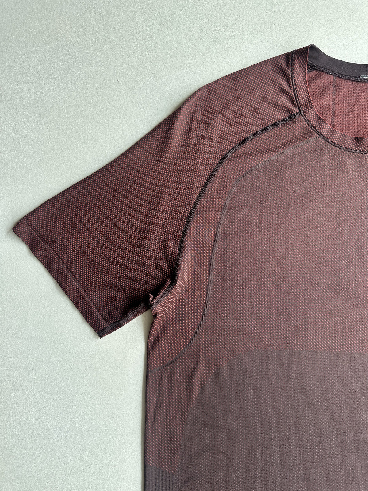 Metal Vent Tech Short Sleeve Shirt in Magma — preloved Lululemon