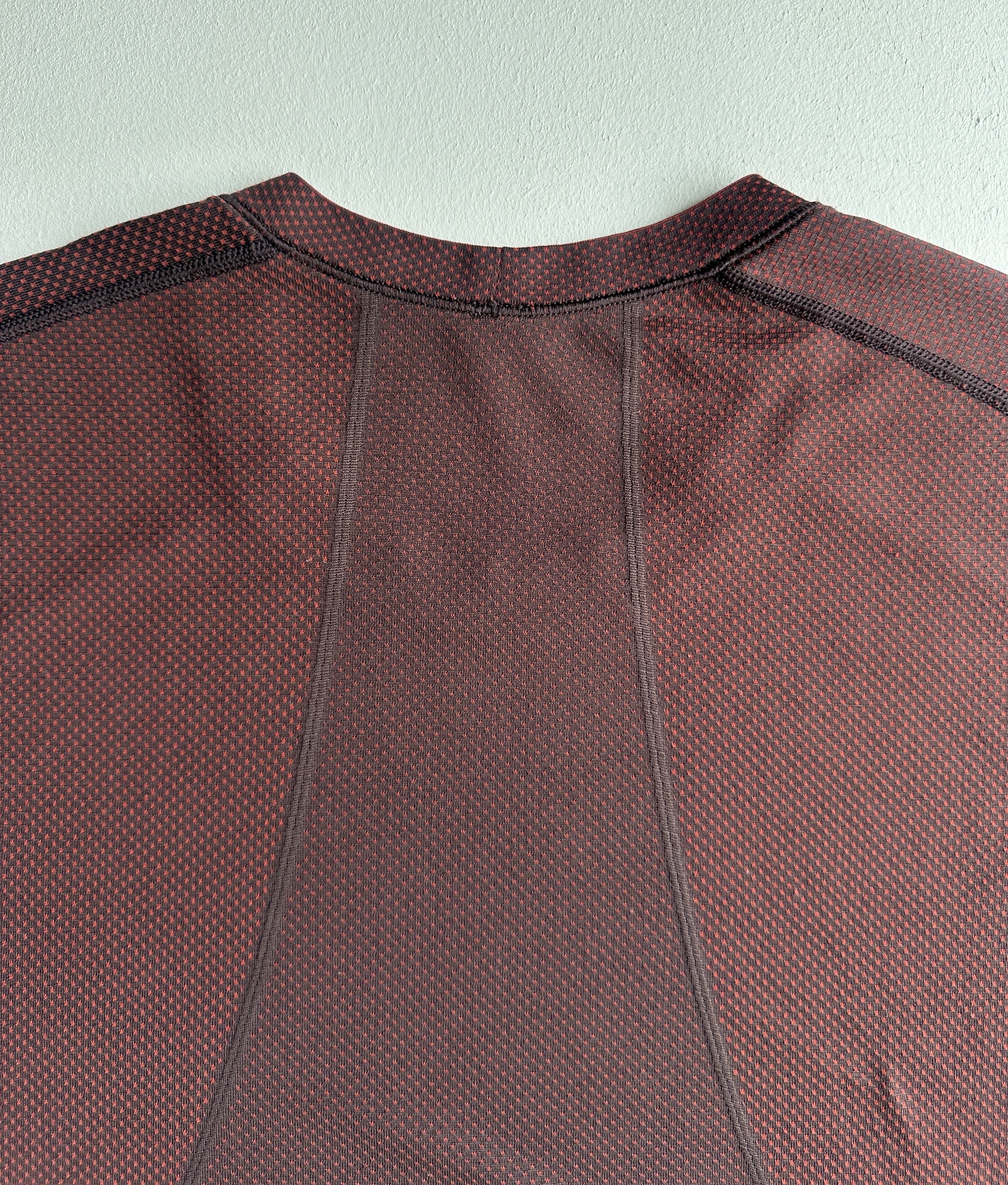 Metal Vent Tech Short Sleeve Shirt in Magma — preloved Lululemon