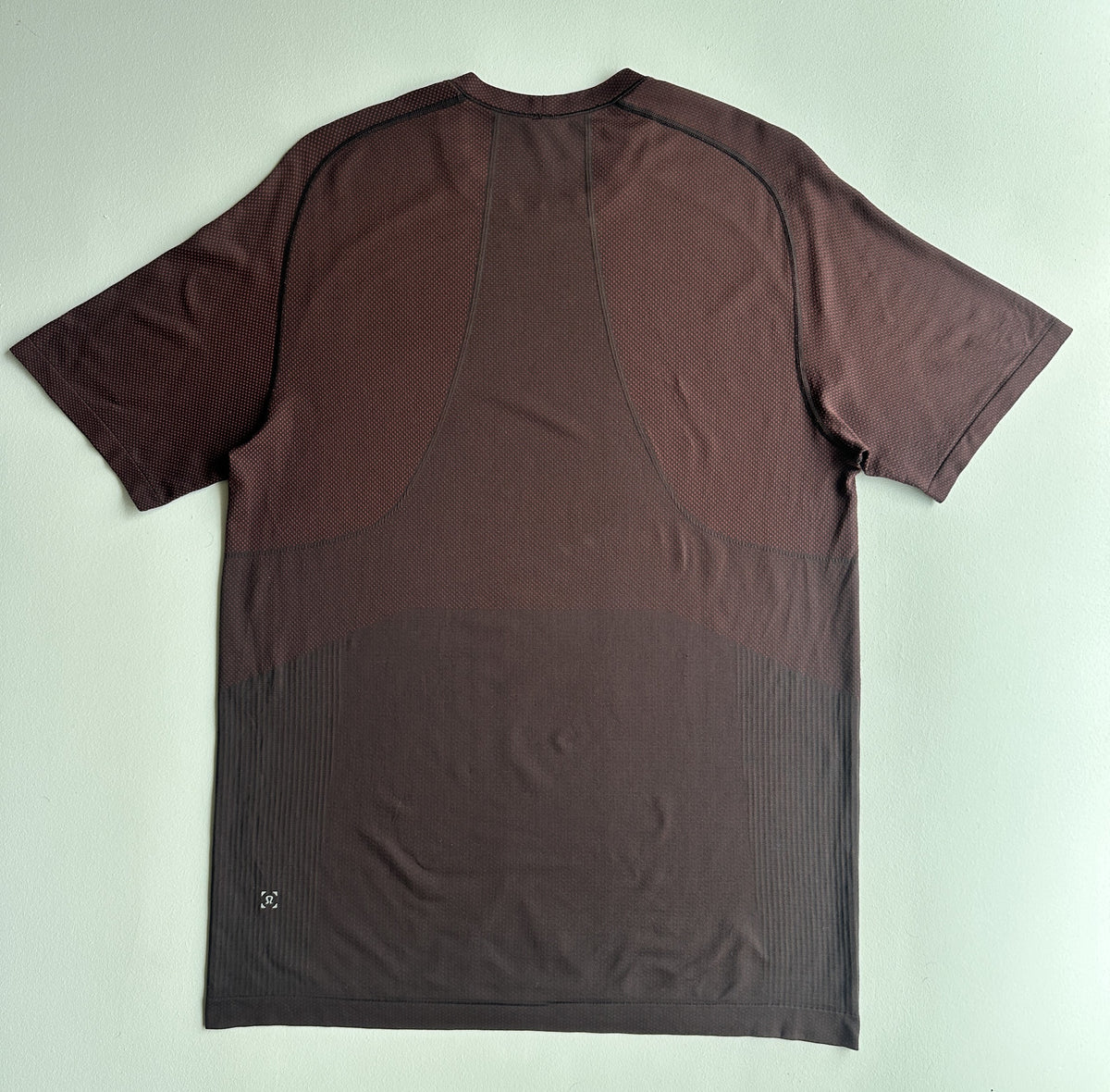 Metal Vent Tech Short Sleeve Shirt in Magma — preloved Lululemon
