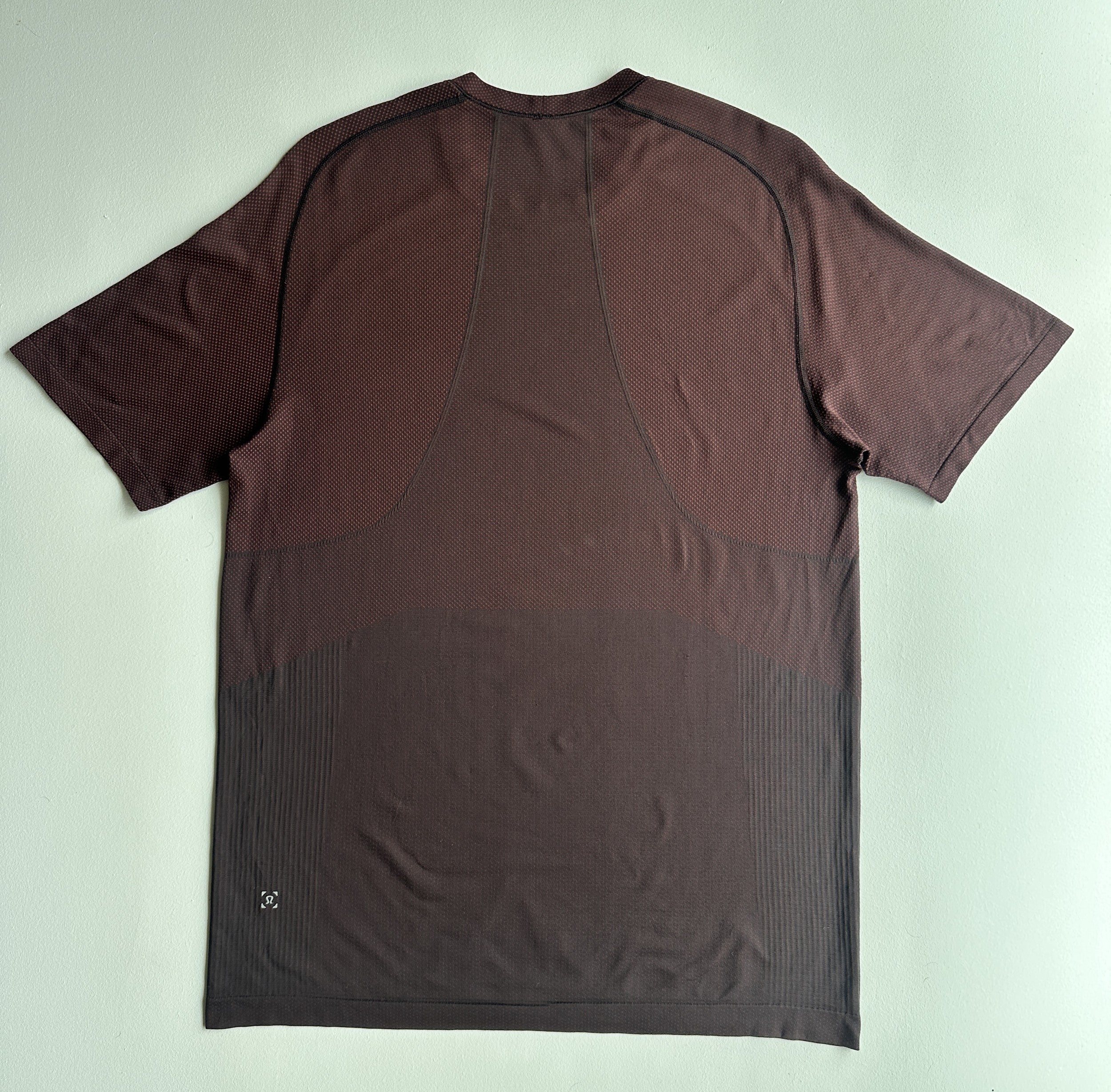 Metal Vent Tech Short Sleeve Shirt in Magma — preloved Lululemon
