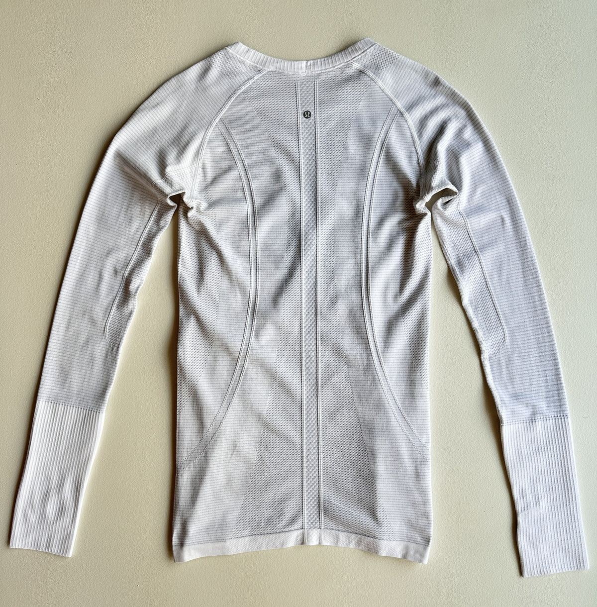 Swiftly Tech Long-Sleeve Shirt in Heather White — preloved Lululemon