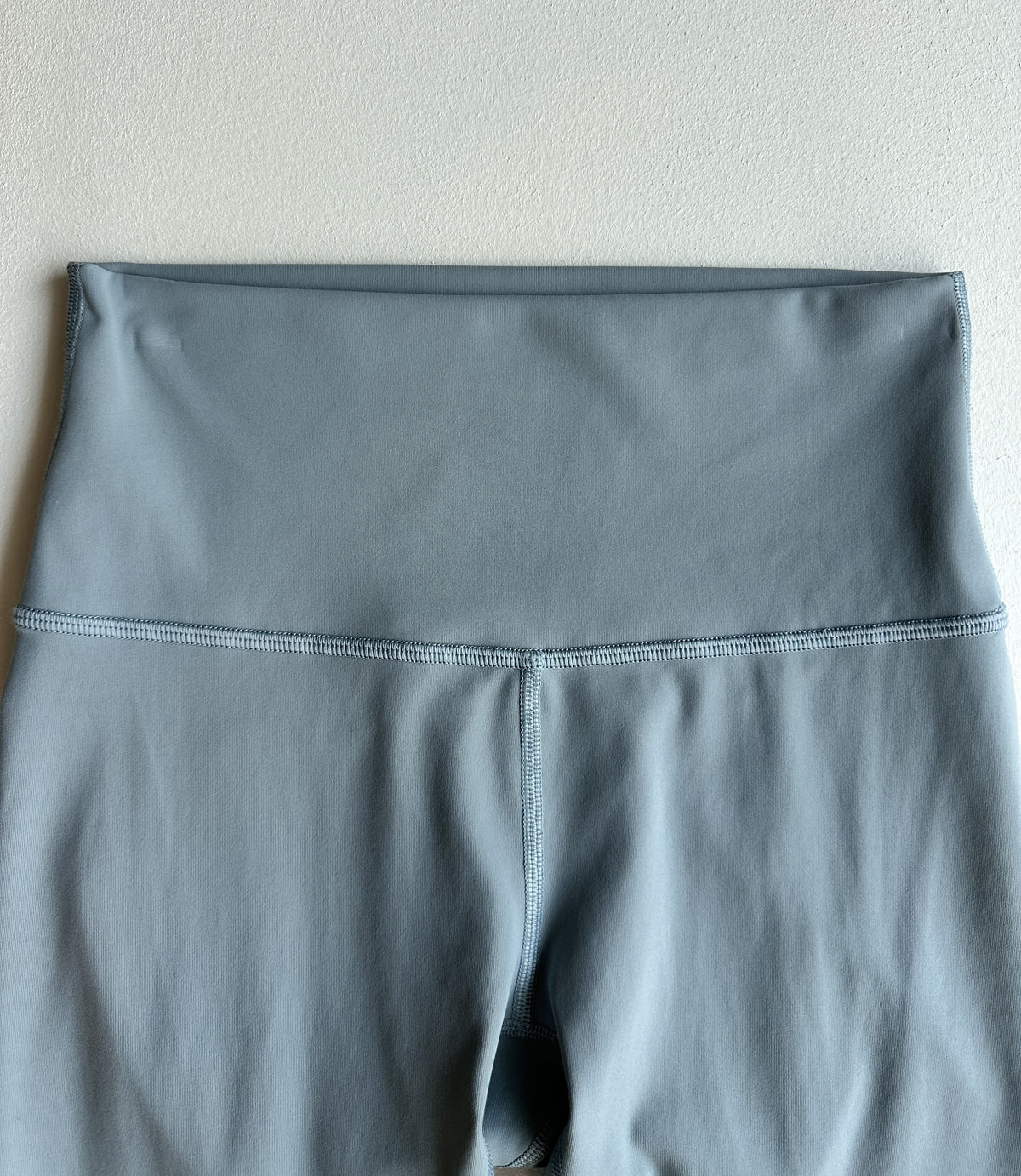 Wunder Under High-Rise Tight 25 in Chambray — preloved Lululemon