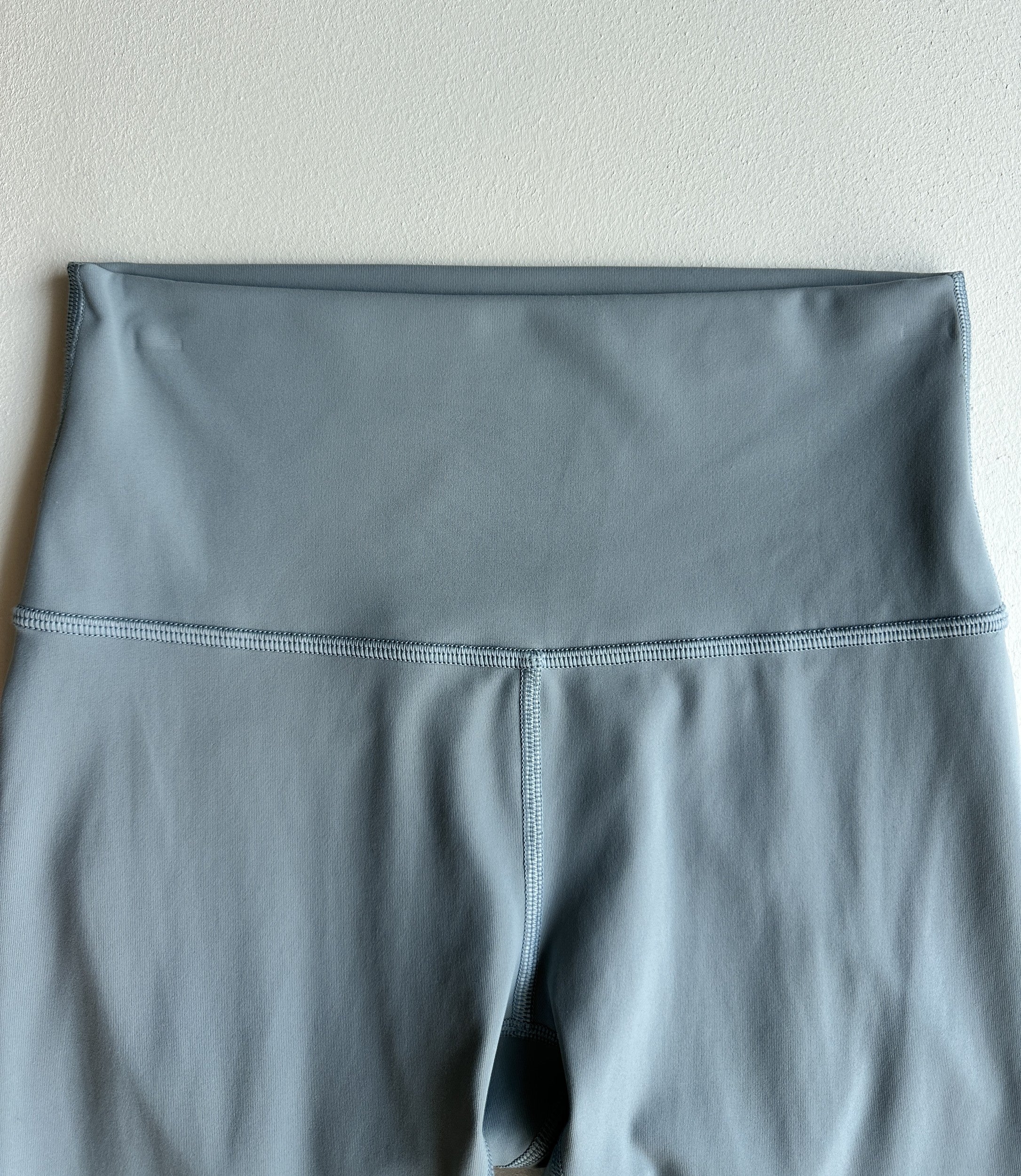 Wunder Under High-Rise Tight 25 in Chambray — preloved Lululemon