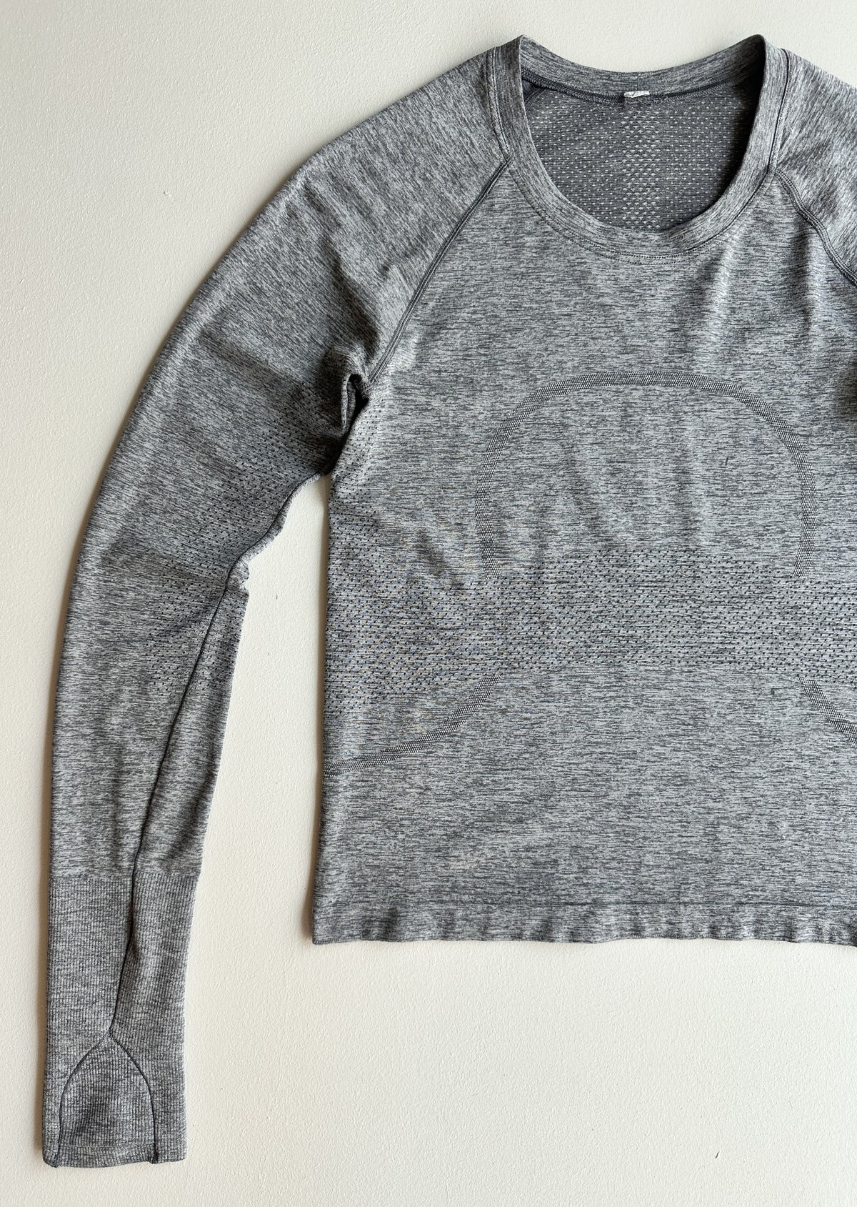 Swiftly Tech Long Sleeves 2.0 in Slate Grey — preloved Lululemon