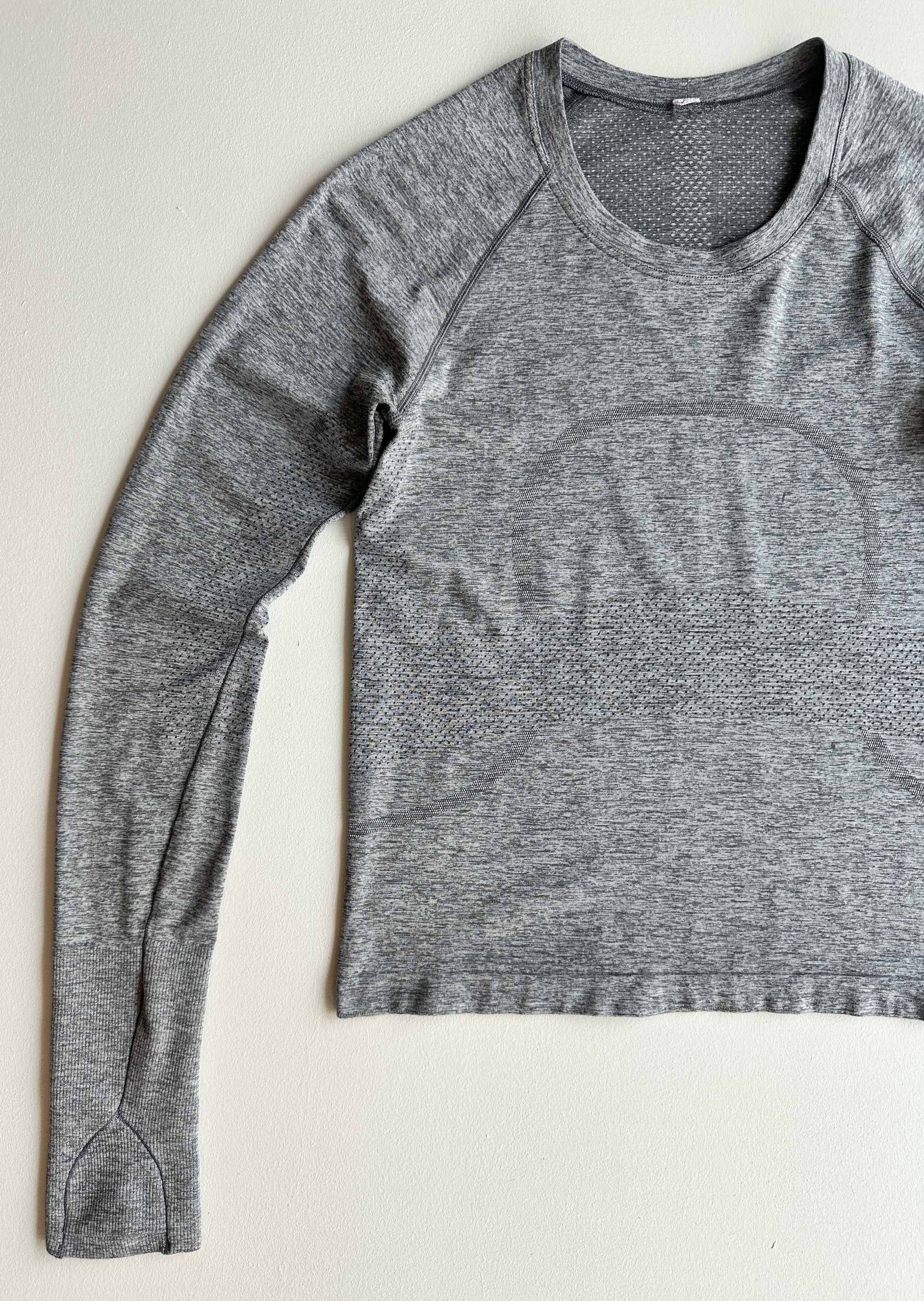 Swiftly Tech Long Sleeves 2.0 in Slate Grey — preloved Lululemon