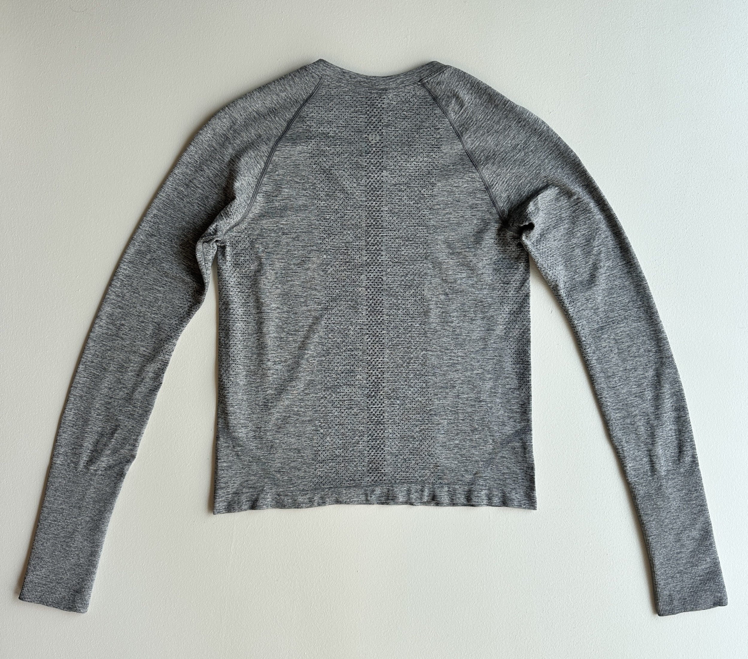Swiftly Tech Long Sleeves 2.0 in Slate Grey — preloved Lululemon