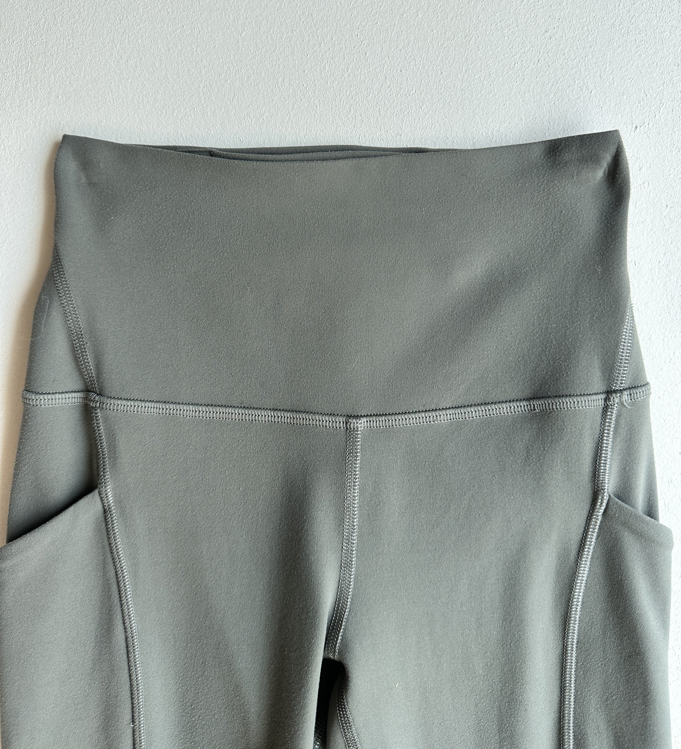 Align High-Rise Pant with Pocket in Dark Olive — preloved Lululemon