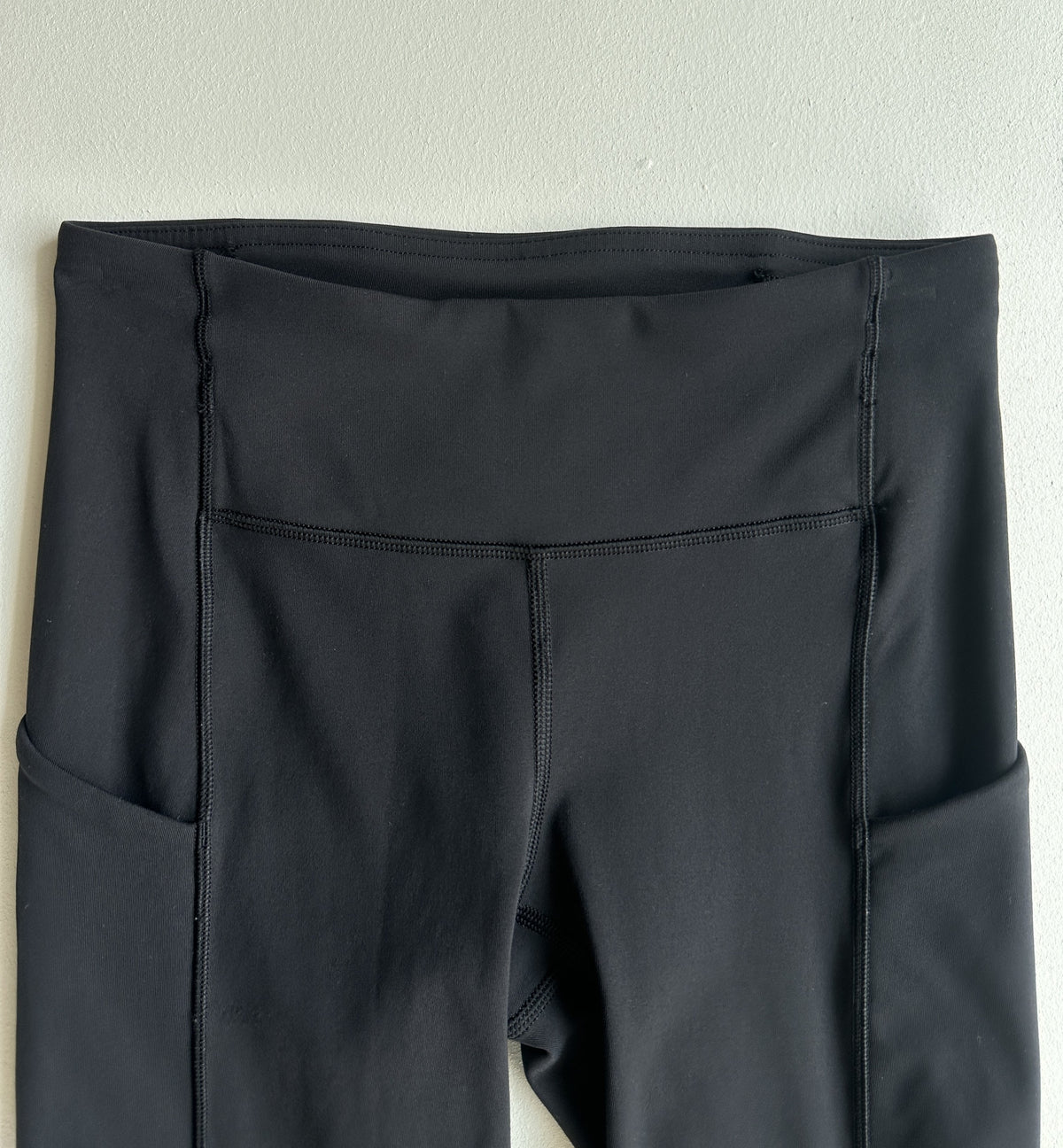 Speed up Tight "28" in Black — preloved Lululemon