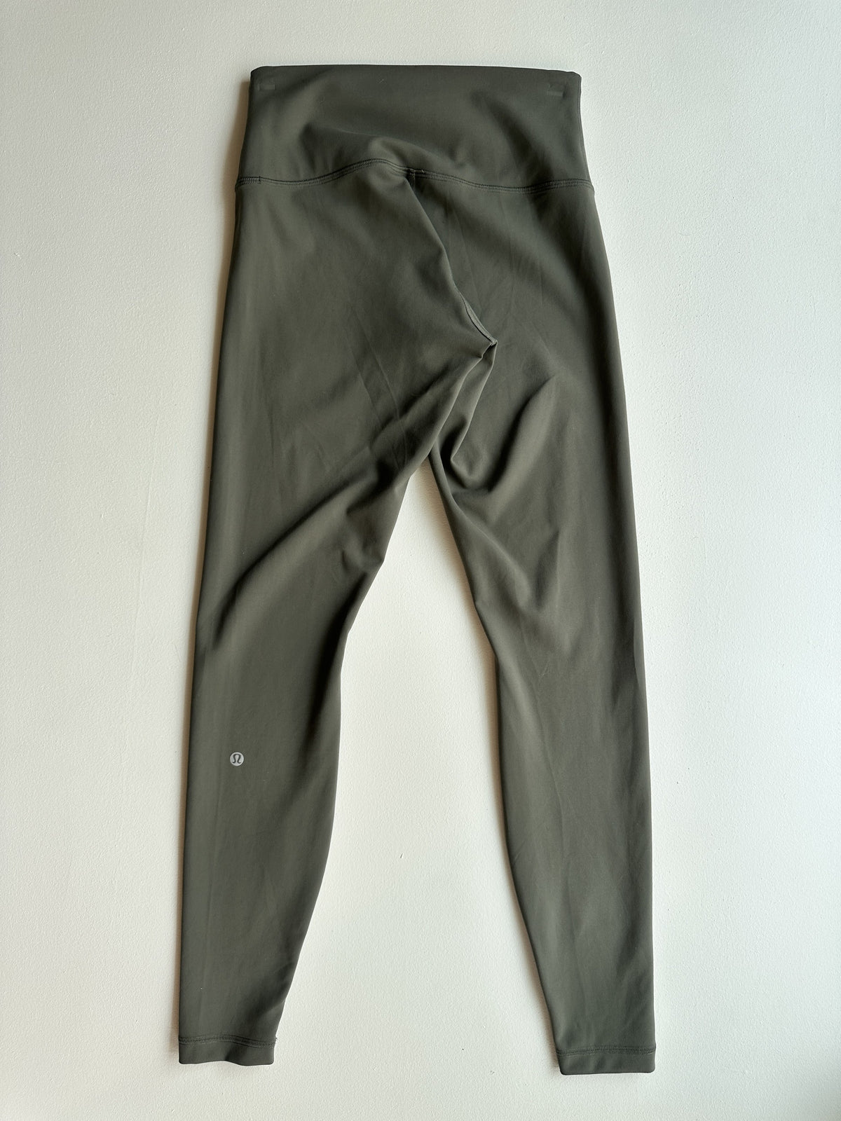 Wunder Train Contour Fit High Rise Tight 28" in smoked spruce — preloved Lululemon
