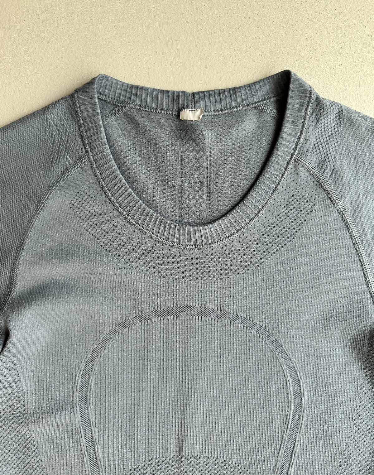 Swi Fly Tech Short Sleeves Shirt in Chambray — preloved Lululemon