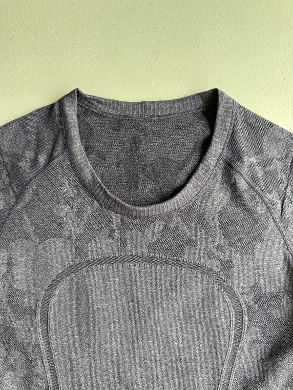 Swiftly Tech Short Sleeve Shirt in Concord Grape — preloved Lululemon