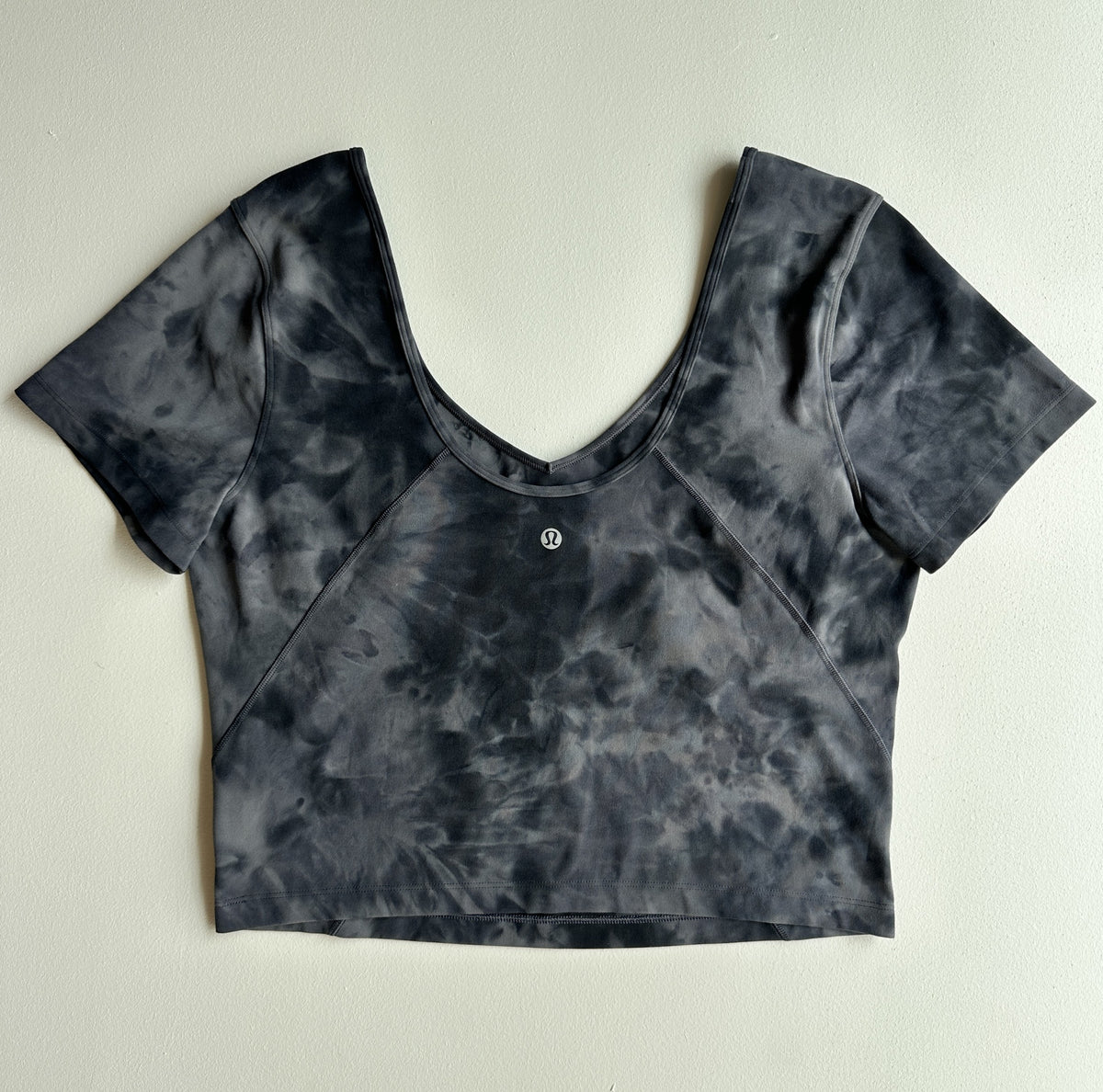 Align T-Shirt in Diamond Dye Graphite — preloved Lululemon