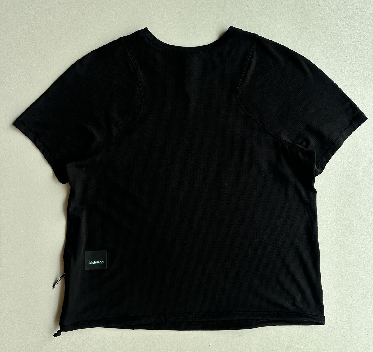 Lightweight Cinched Hem T-Shirt in Black — preloved Lululemon