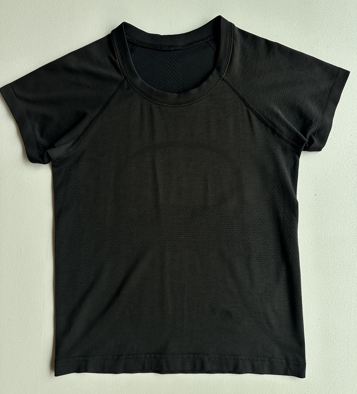 Swiftly Tech Short Sleeve Shirt in Black — preloved Lululemon