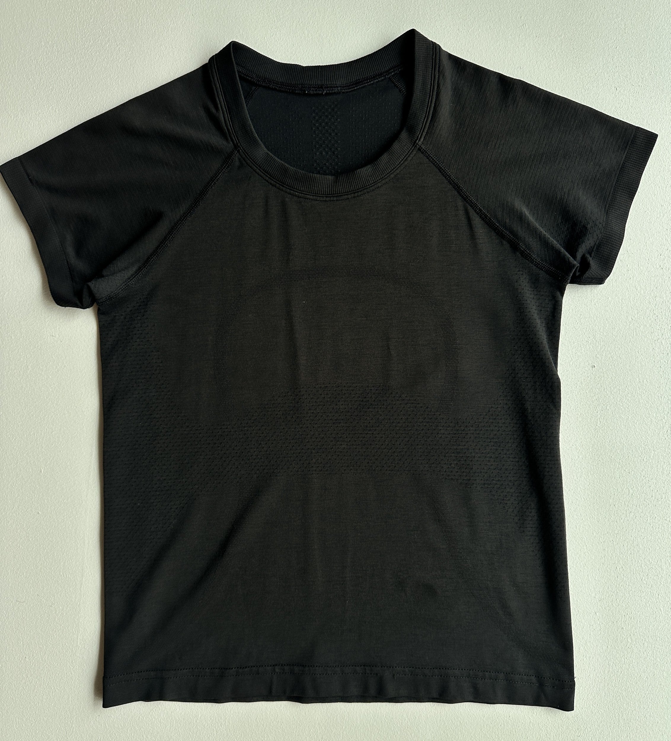 Swiftly Tech Short Sleeve Shirt in Black — preloved Lululemon