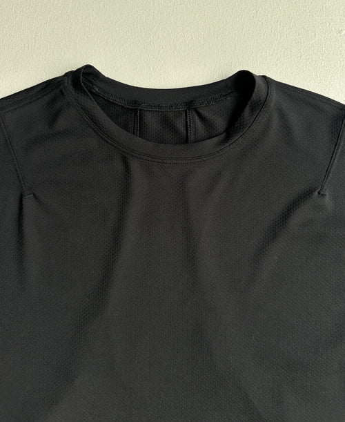 Abrasion-Resistant Training Shirt in Black — preloved Lululemon