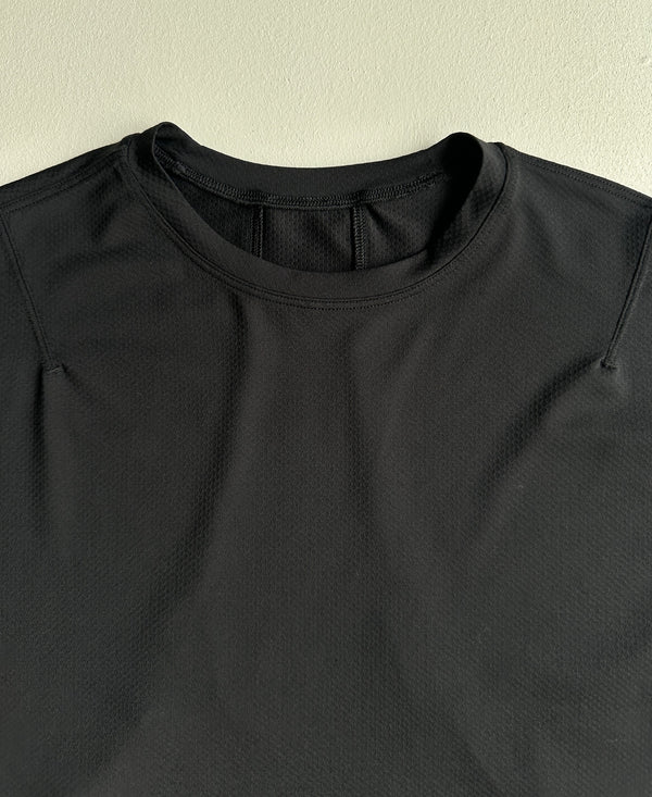 Abrasion-Resistant Training Shirt in Black — preloved Lululemon