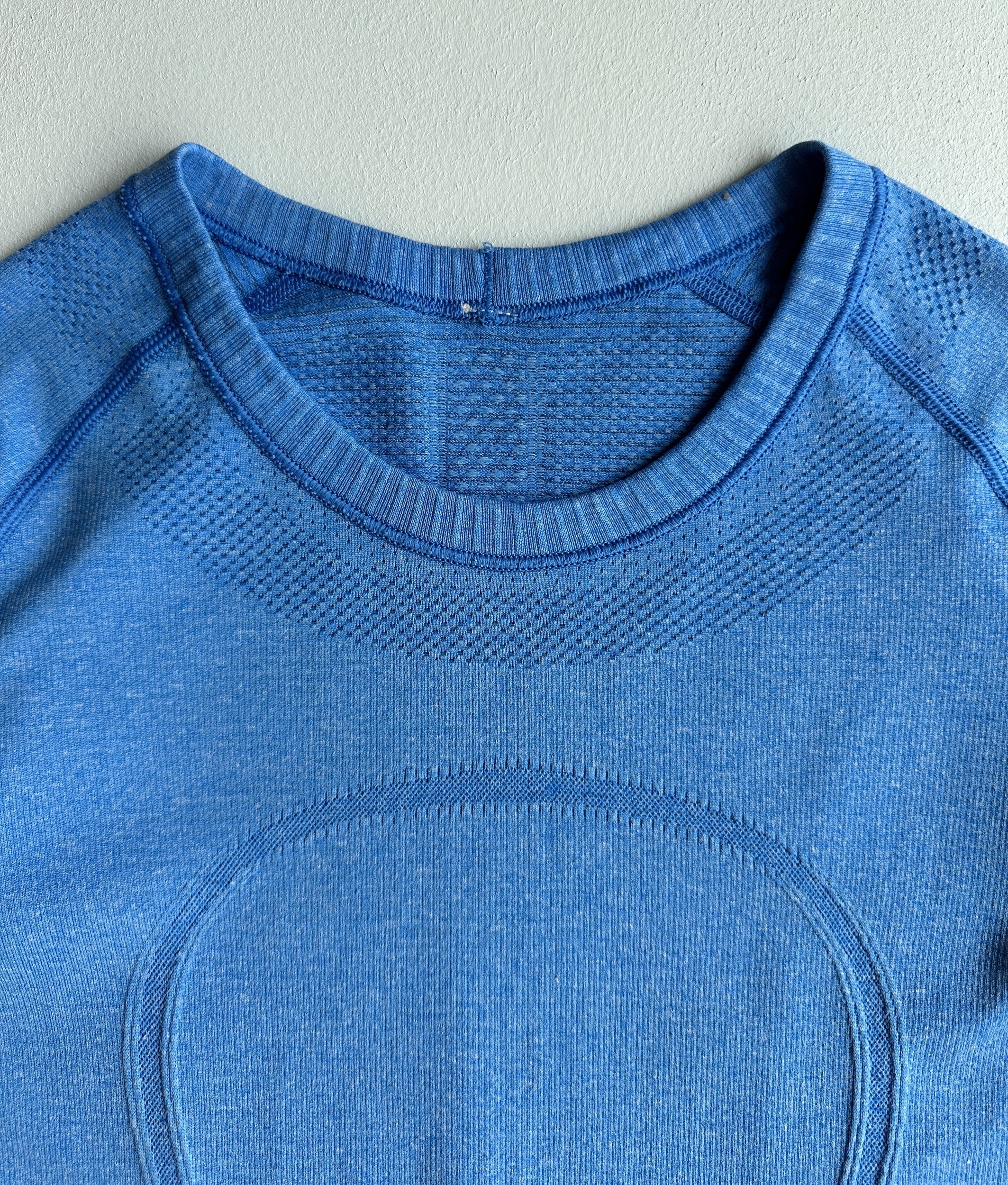 Swiftly Tech Long Sleeve Shirt in Heathered Cornflower — preloved Lululemon