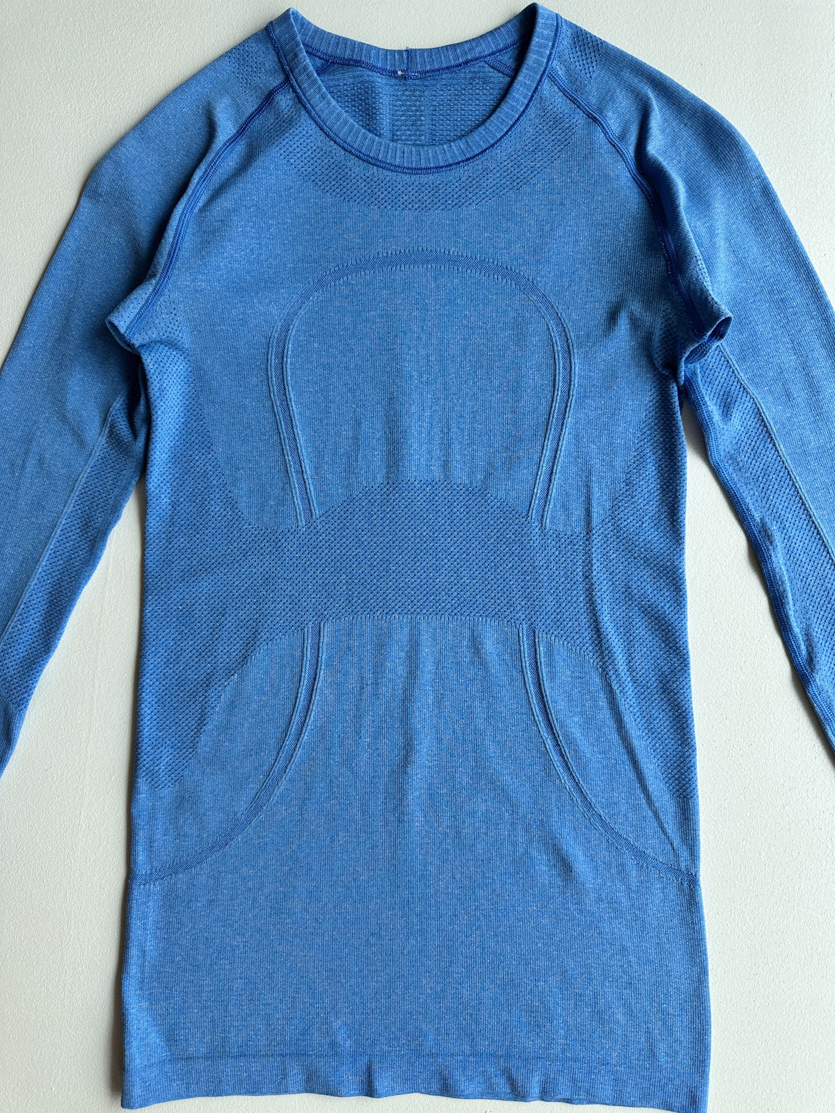 Swiftly Tech Long Sleeve Shirt in Heathered Cornflower — preloved Lululemon