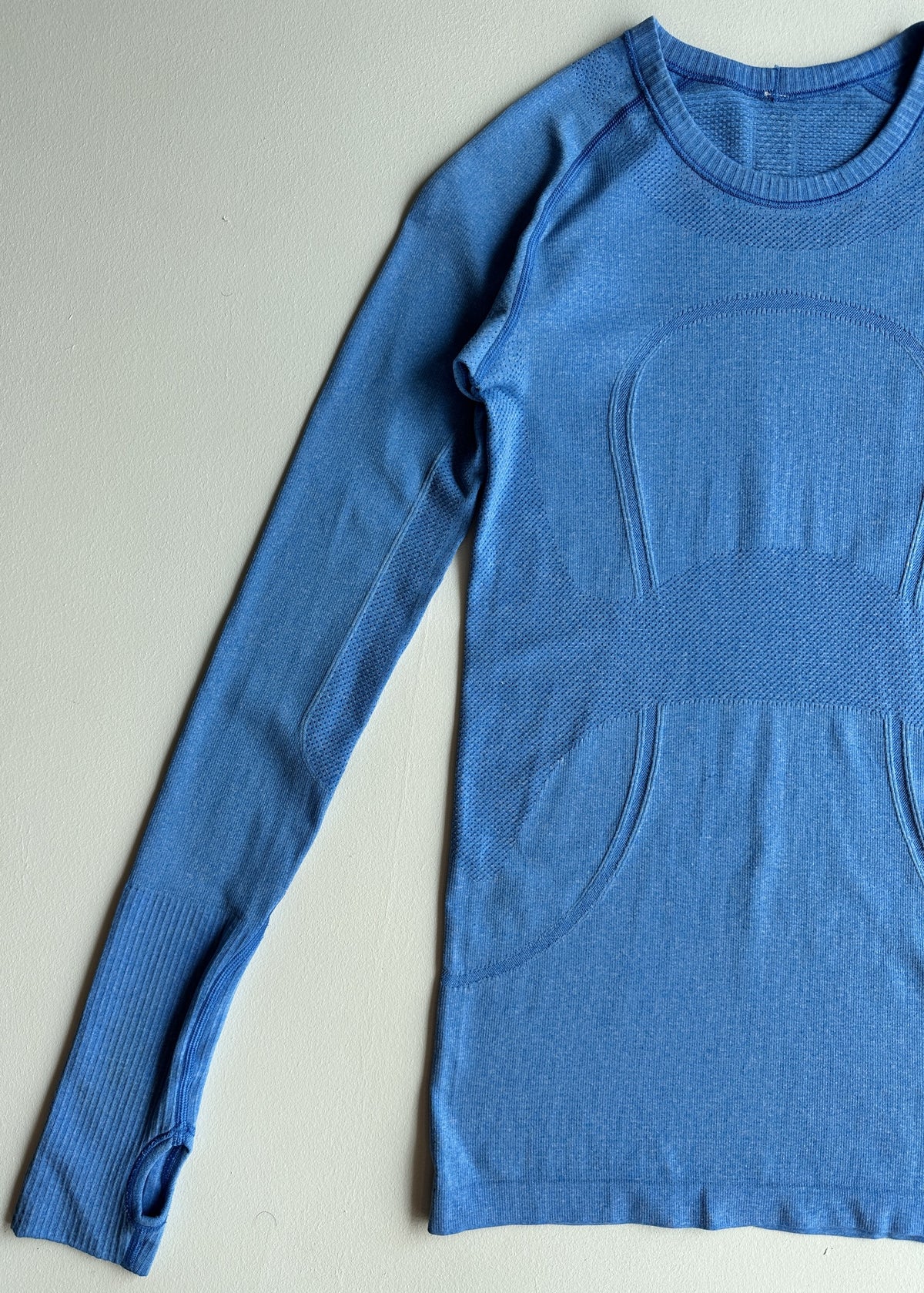 Swiftly Tech Long Sleeve Shirt in Heathered Cornflower — preloved Lululemon