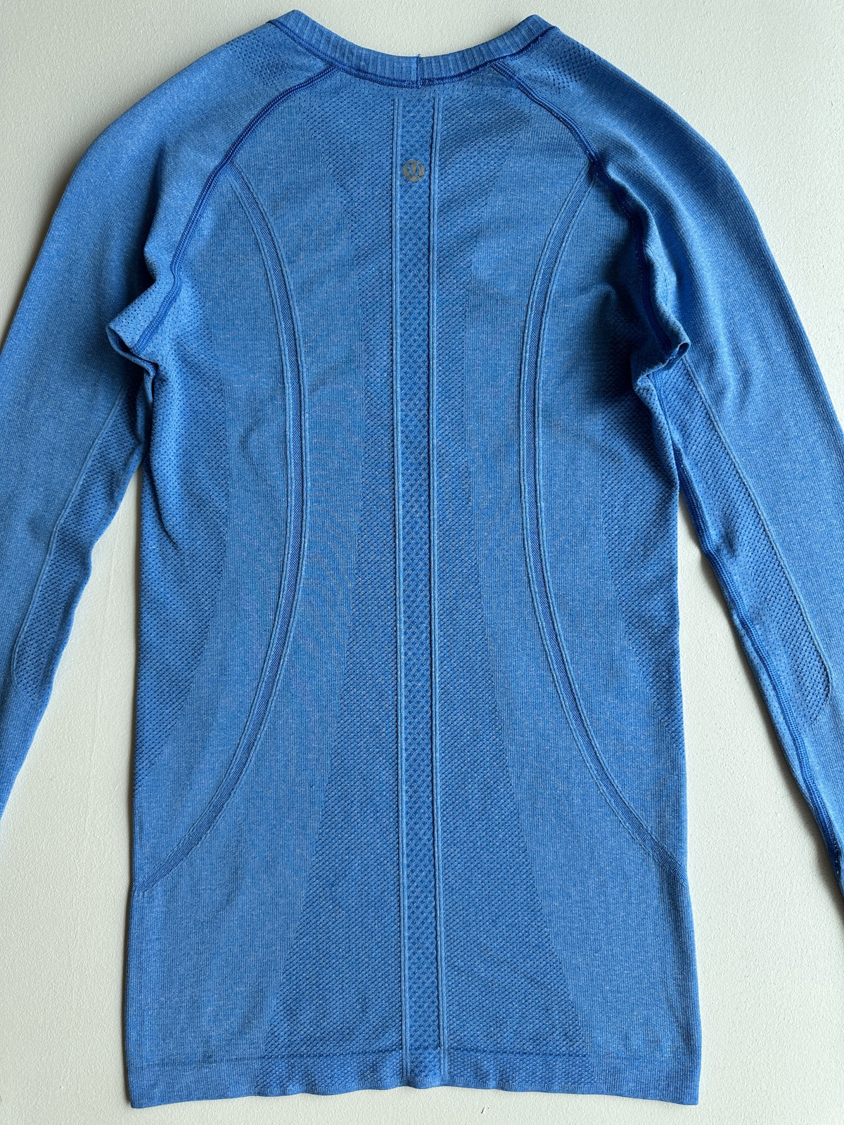 Swiftly Tech Long Sleeve Shirt in Heathered Cornflower — preloved Lululemon