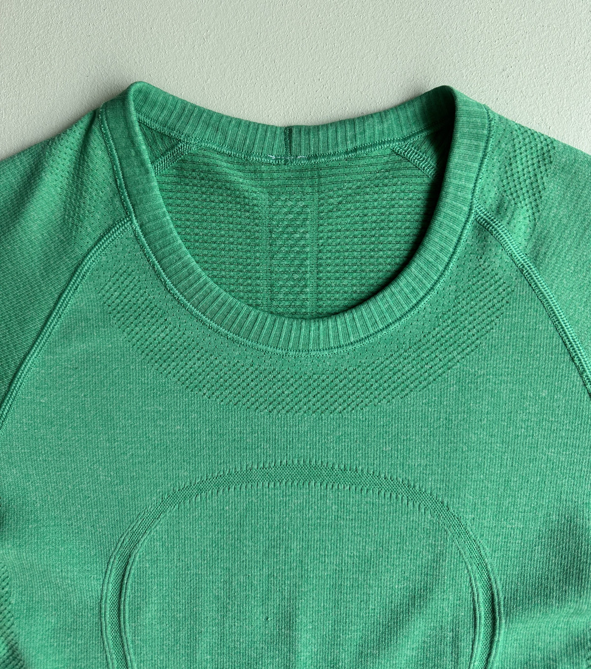 Swiftly Tech Short Sleeve Shirt in Scream Green — preloved Lululemon