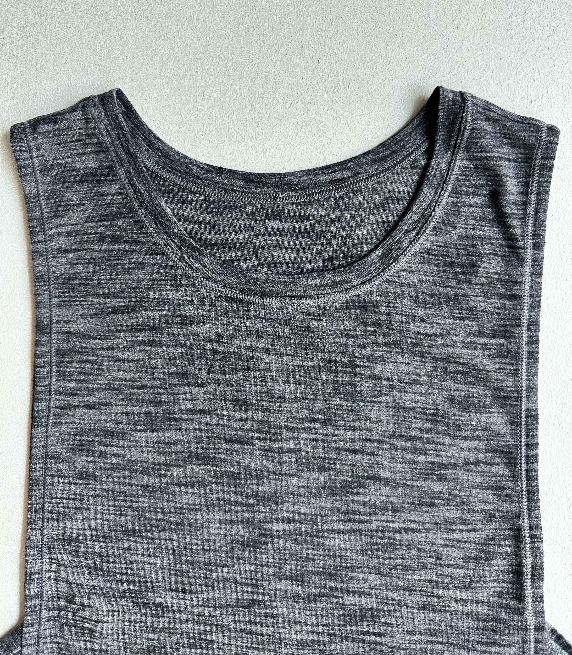 Var-City Muscle Tank in Heathered Slate — preloved Lululemon