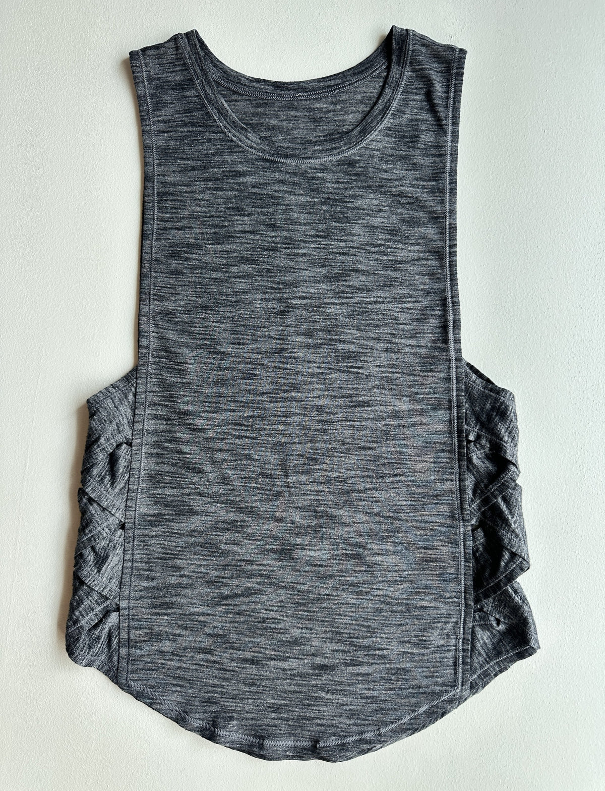 Var-City Muscle Tank in Heathered Slate — preloved Lululemon