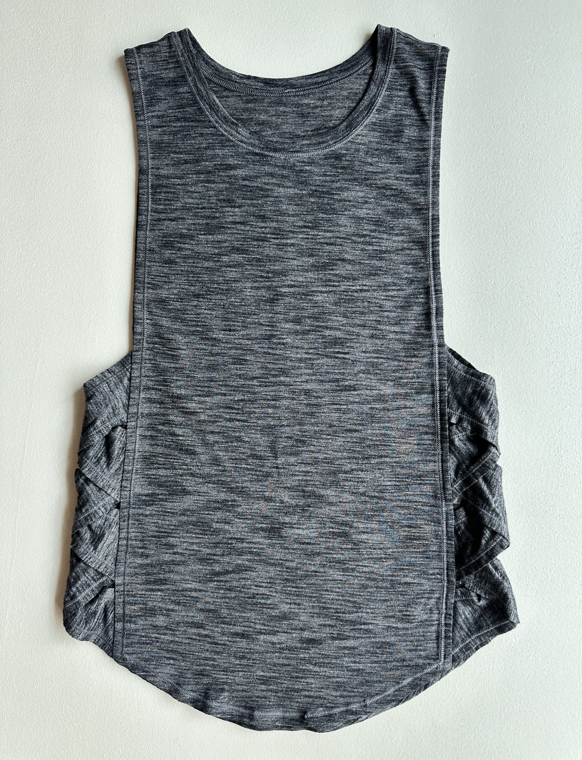 Var-City Muscle Tank in Heathered Slate — preloved Lululemon