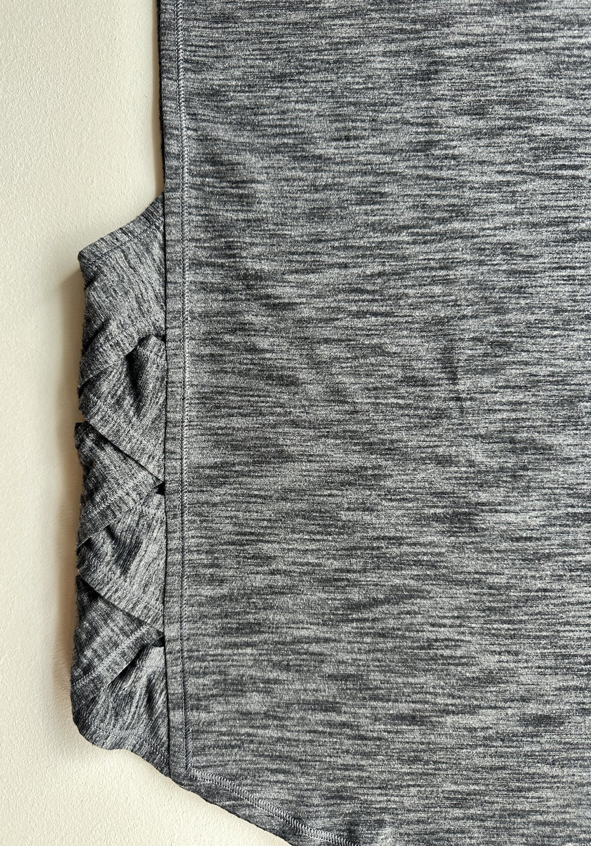 Var-City Muscle Tank in Heathered Slate — preloved Lululemon