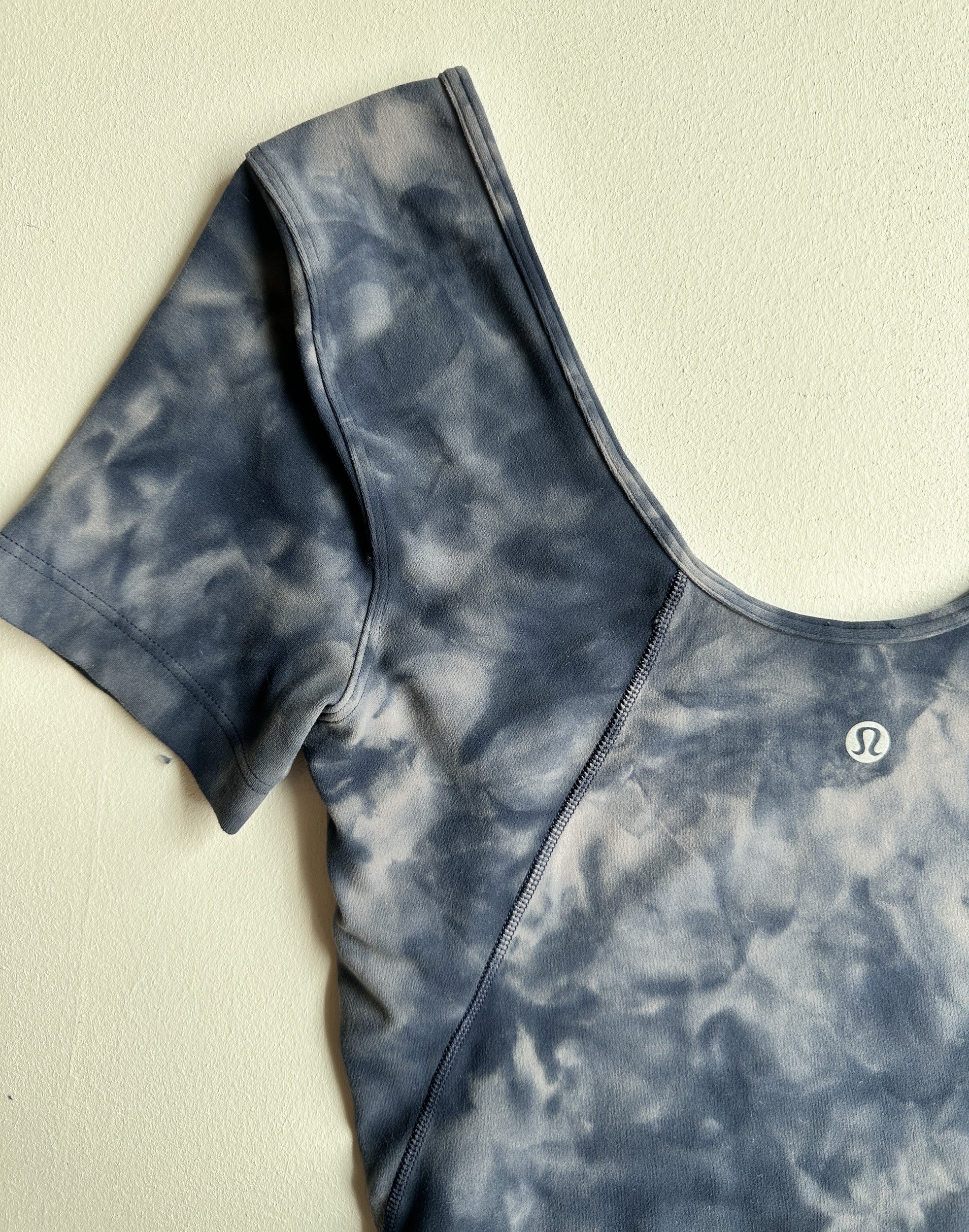 Align Cropped T-Shirt in Diamond Dye Lunar Rock — preloved Lululemon