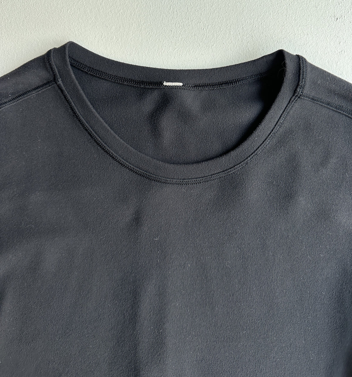 Outrun Long Sleeve in Black — preloved Lululemon
