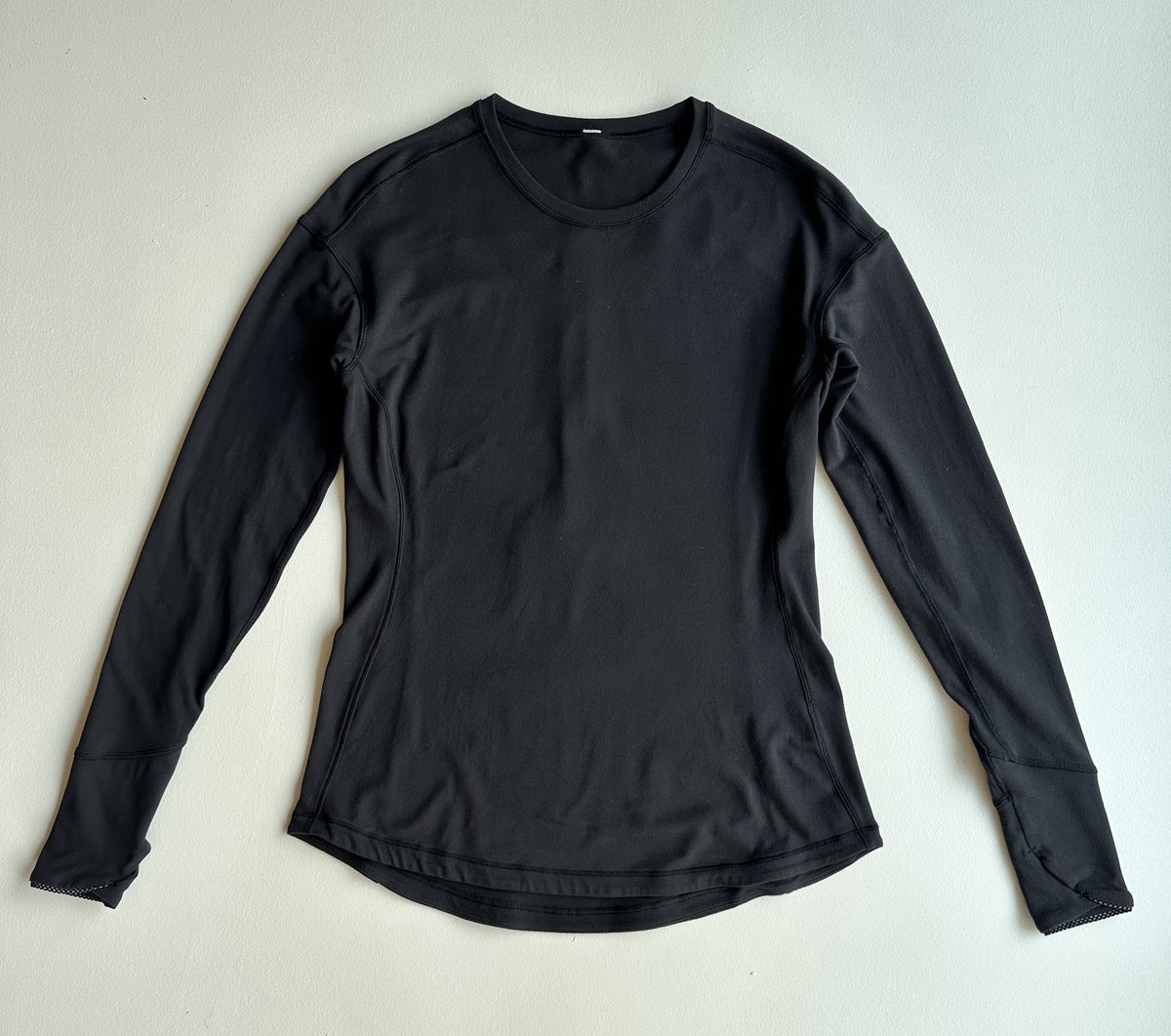 Outrun Long Sleeve in Black — preloved Lululemon