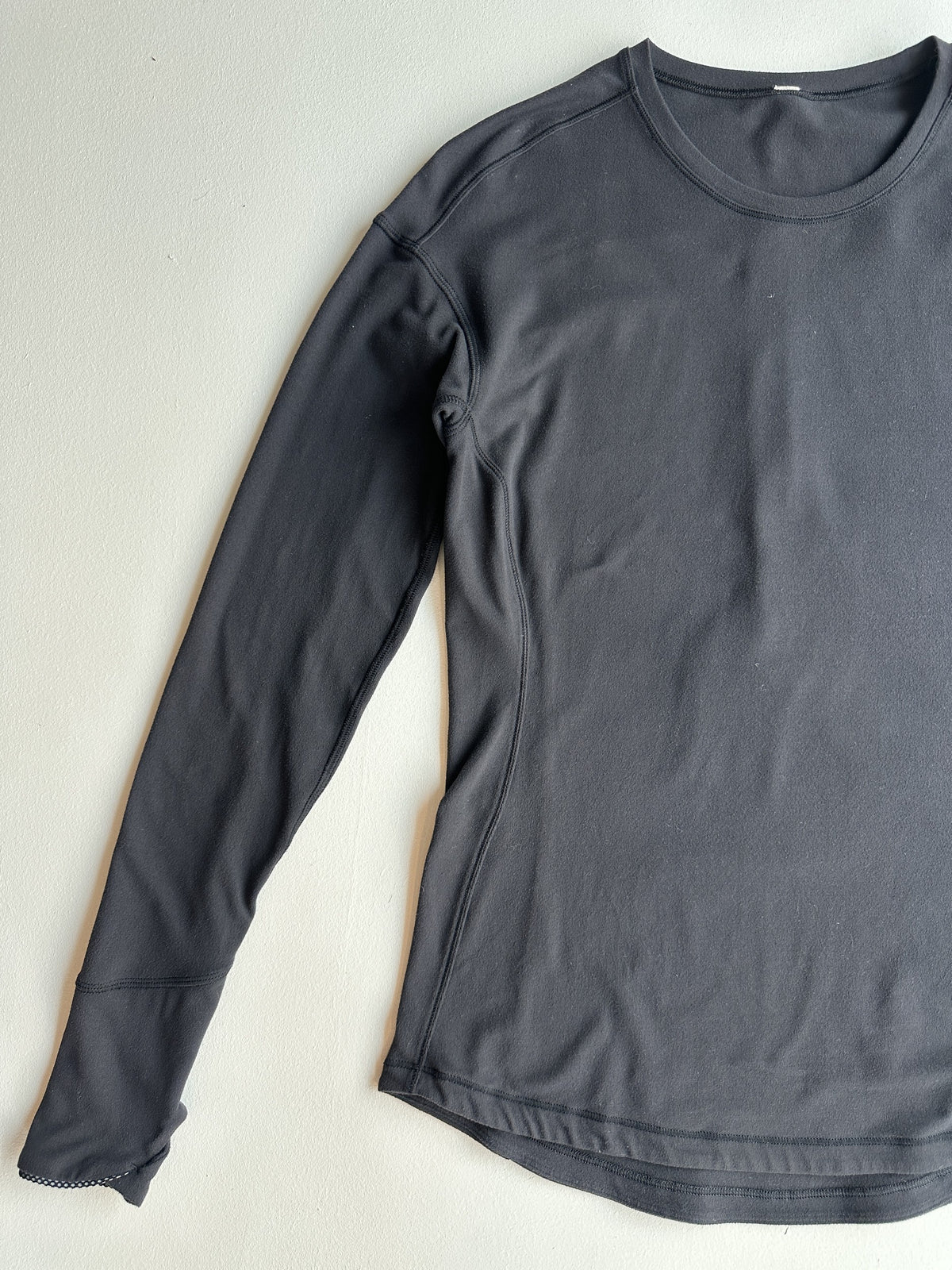 Outrun Long Sleeve in Black — preloved Lululemon