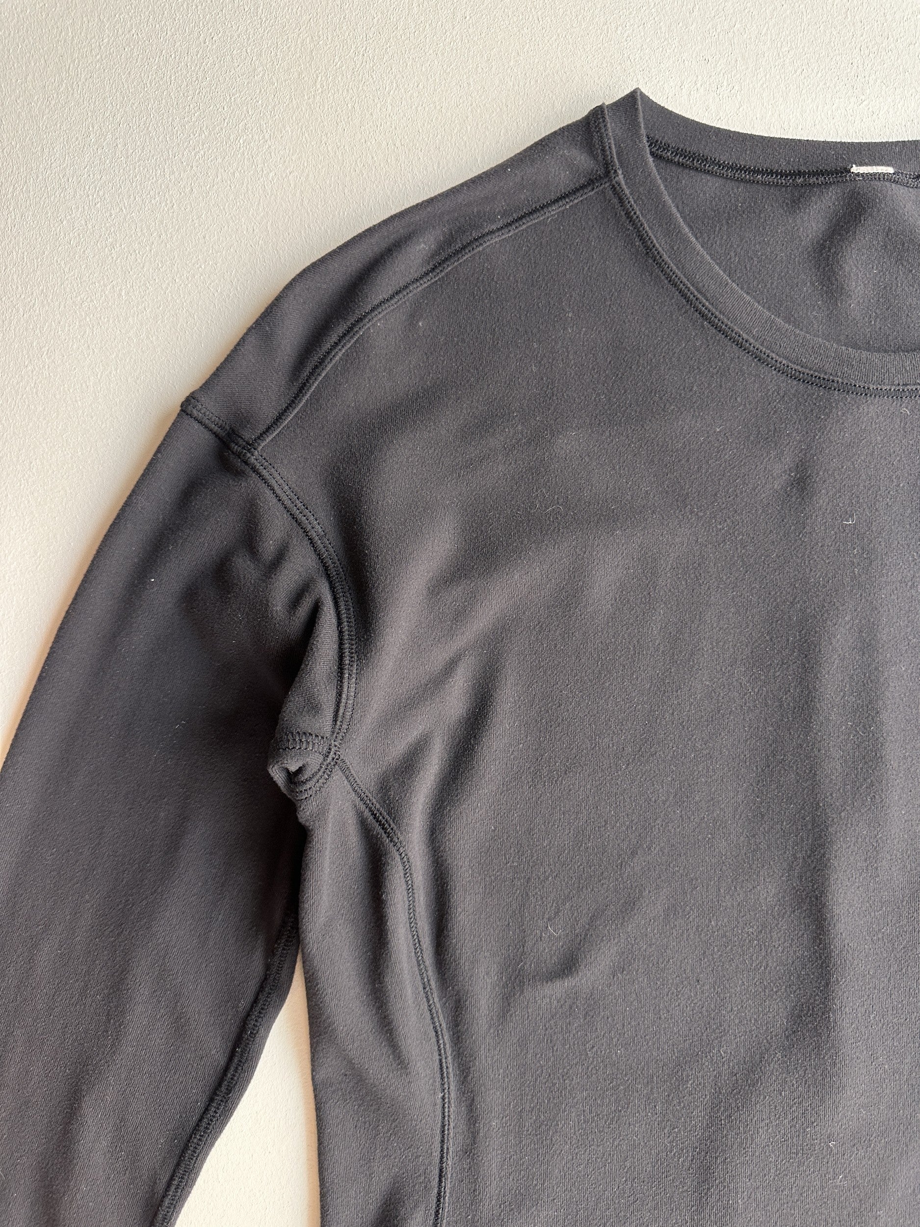Outrun Long Sleeve in Black — preloved Lululemon
