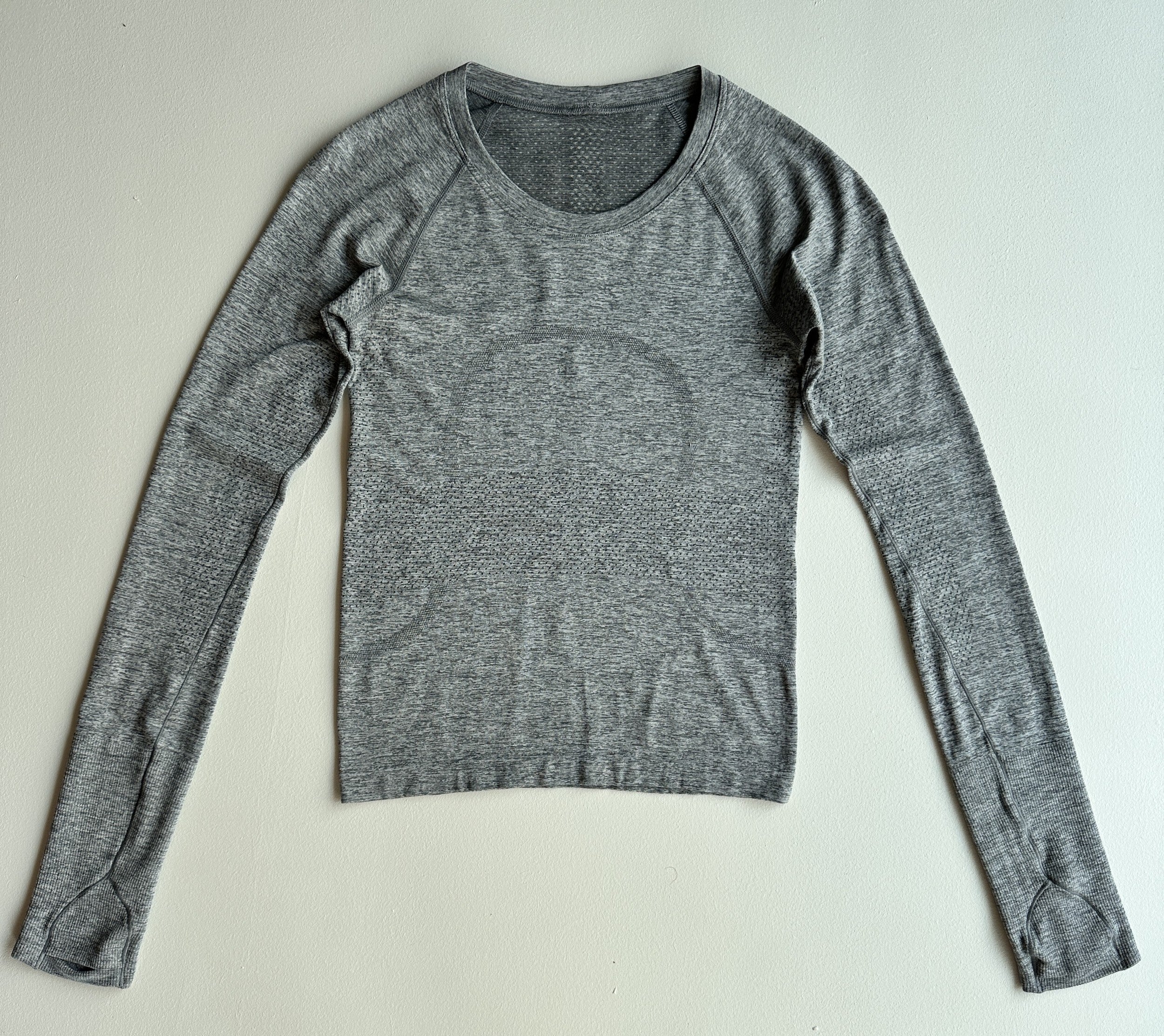 Swiftly Tech Long Sleeve in Slate White — preloved Lululemon