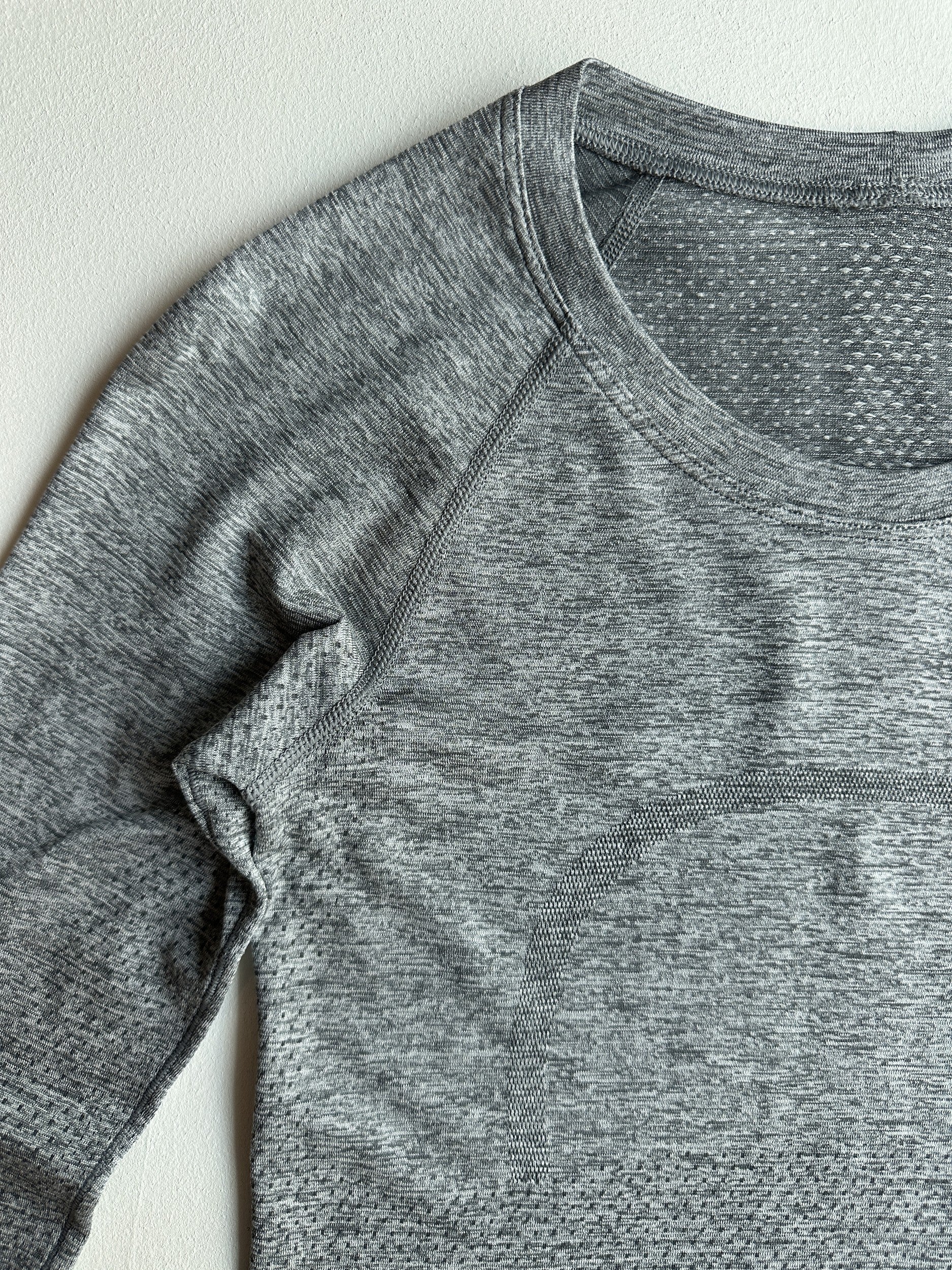 Swiftly Tech Long Sleeve in Slate White — preloved Lululemon